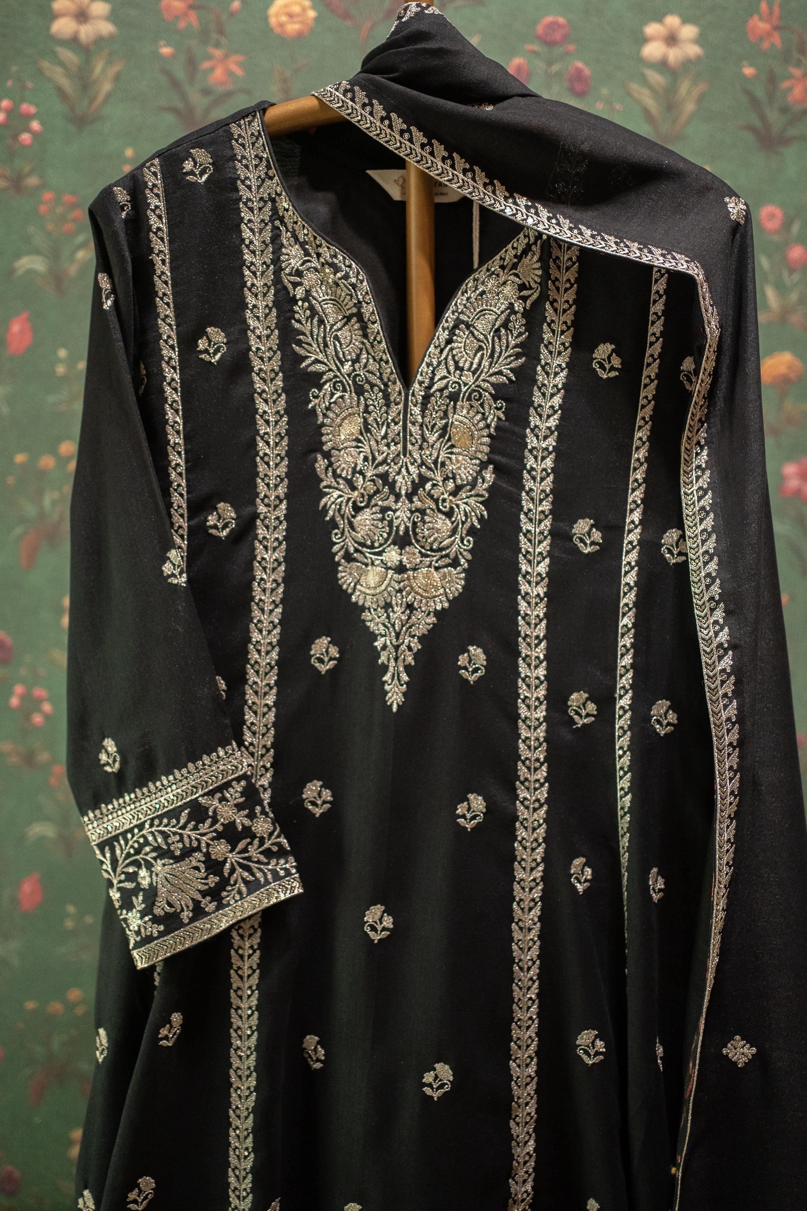 Black Handcrafted Embroidered Suit Set | HER-564
