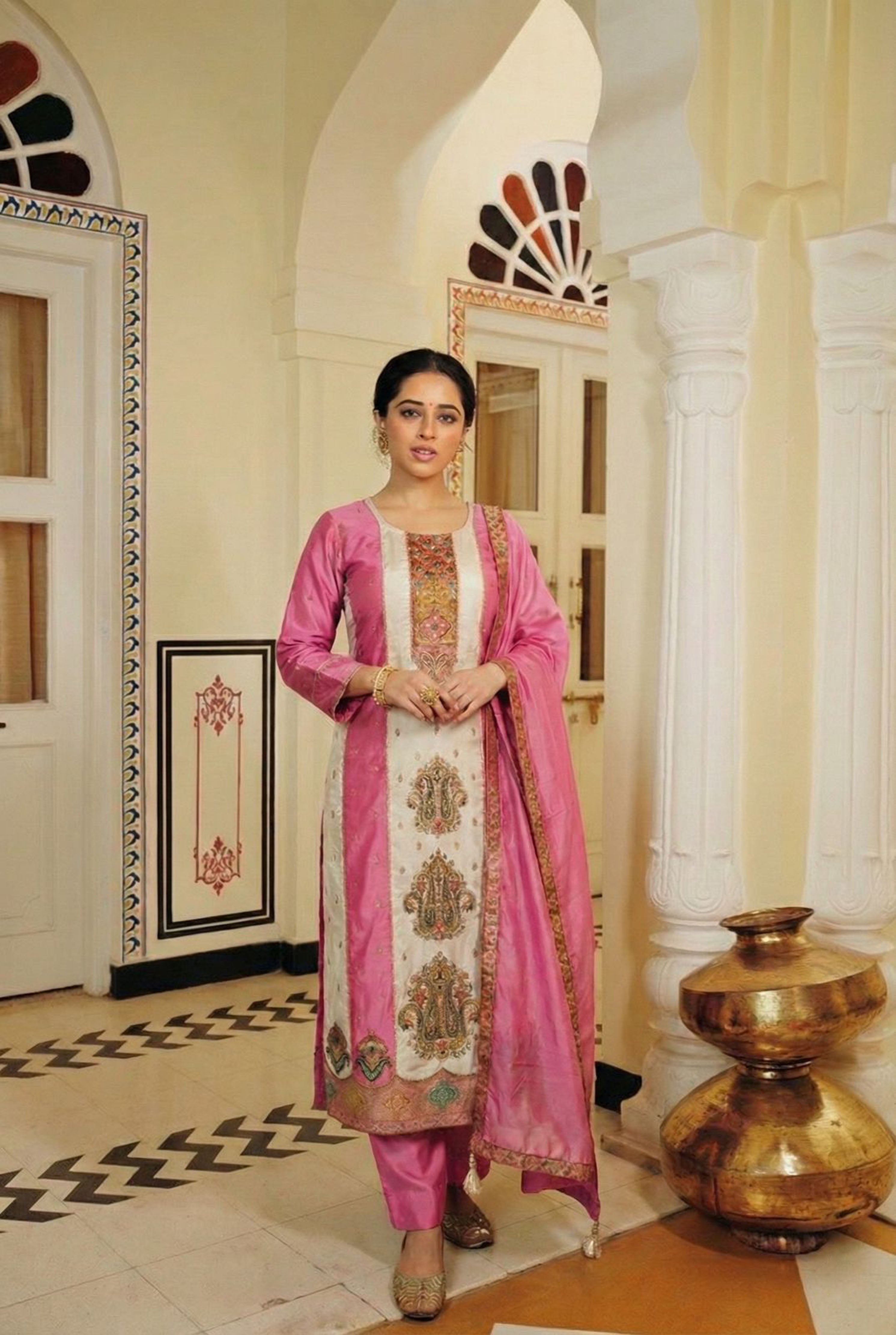 Rose Pink Dola Jacquard Embroidered Suit Set | HER-466