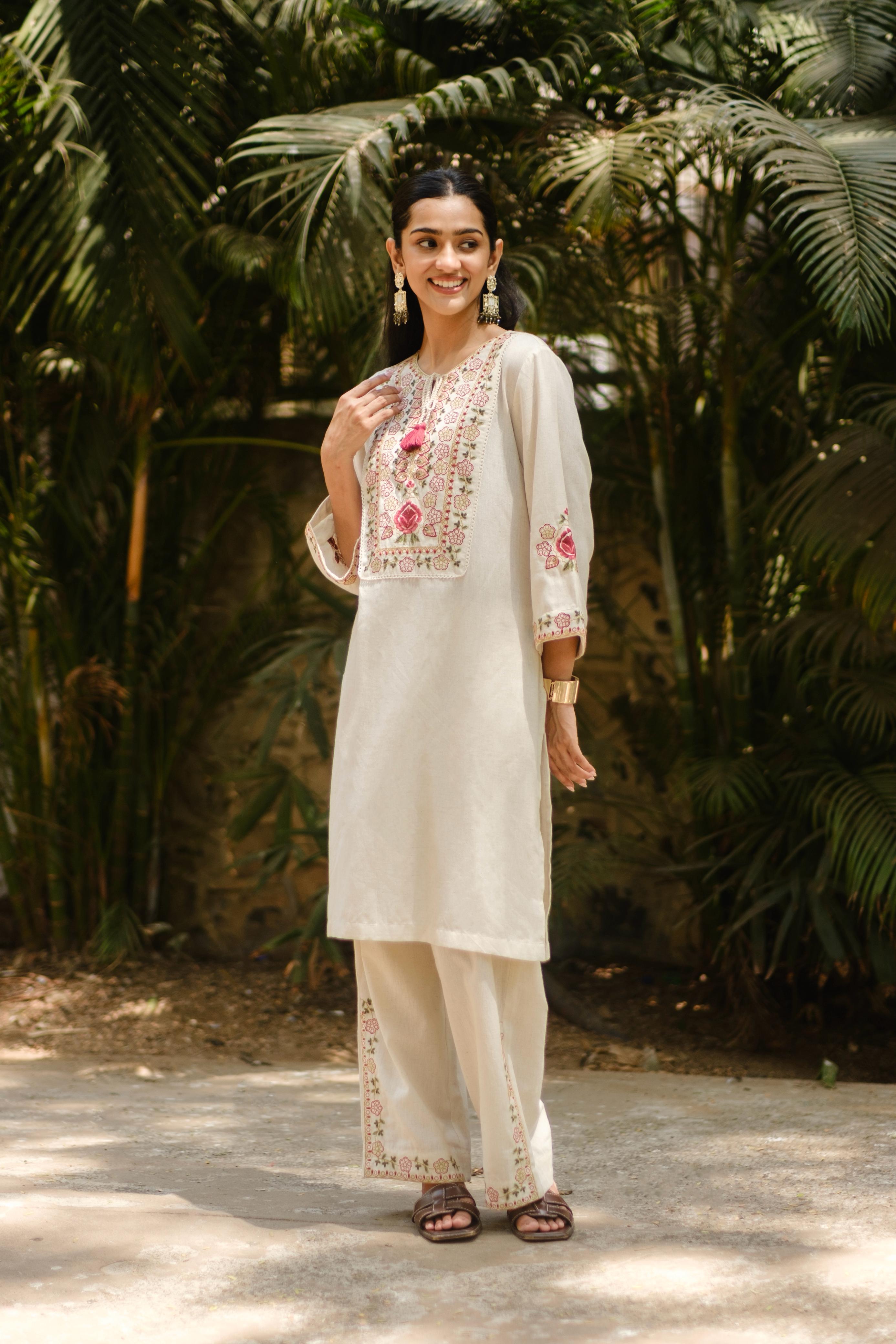 Ivory Embroidered Kurta Set | HER-722 x Prachi