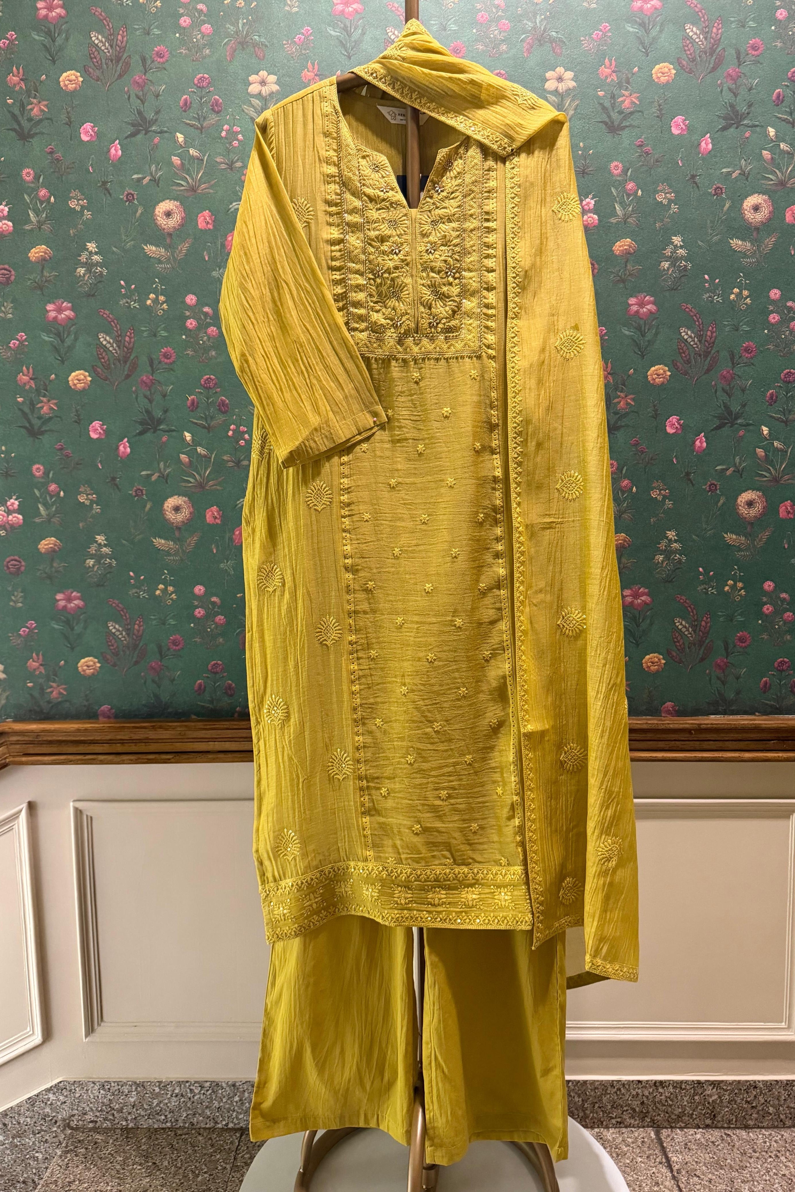 Haldi Noor Chikankari Suit Set | HER-620