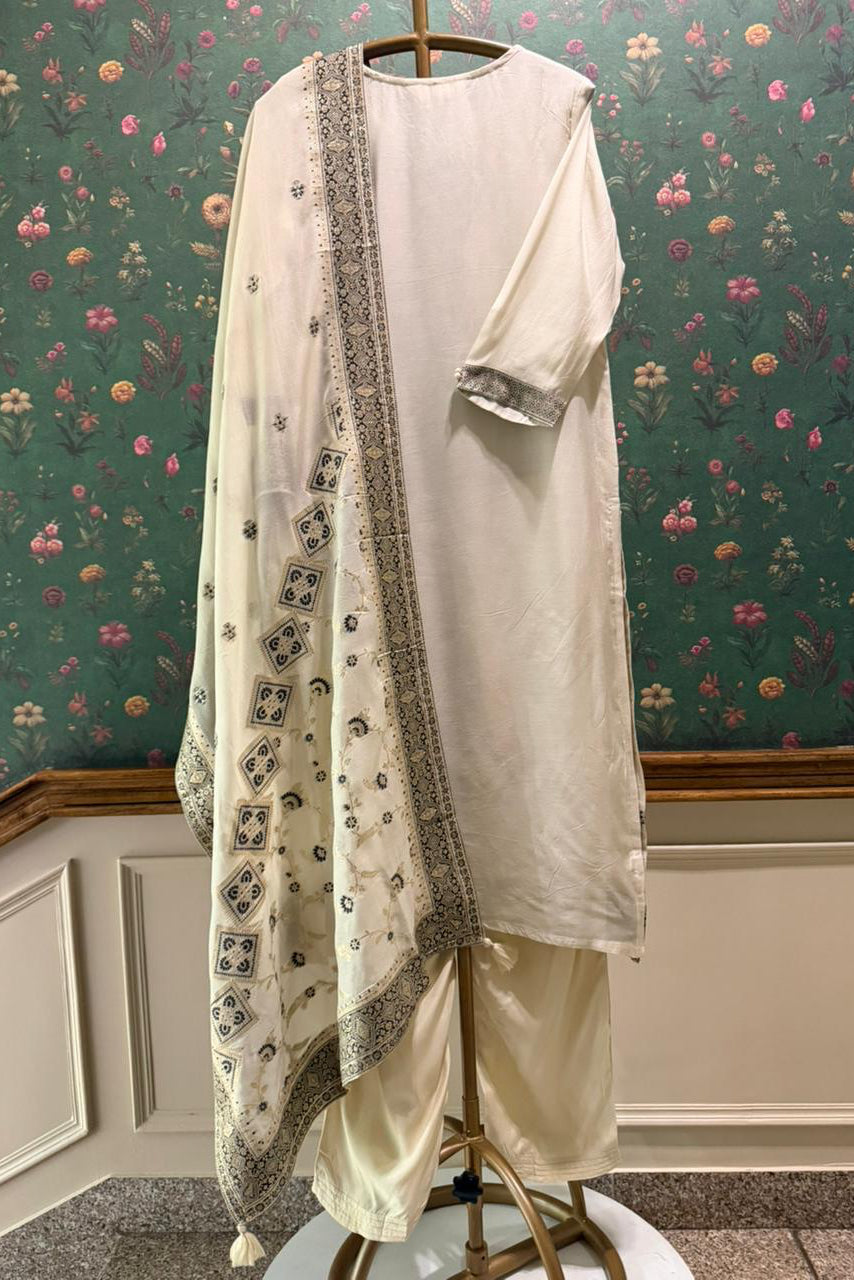 Noor-e-Ziya Ivory Suit Set | HER-658