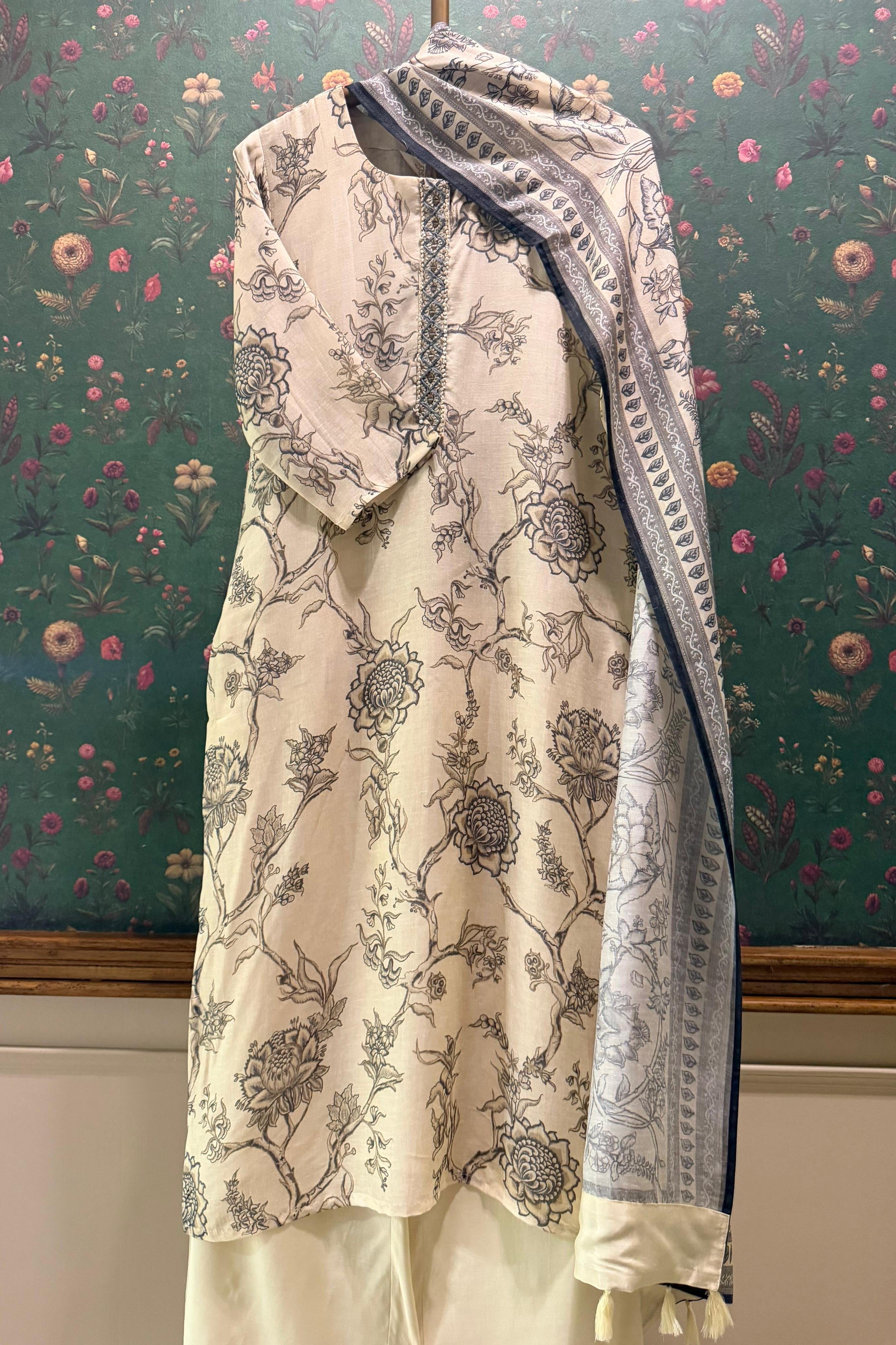 Neerja Cotton Linen Suit Set | HER-601