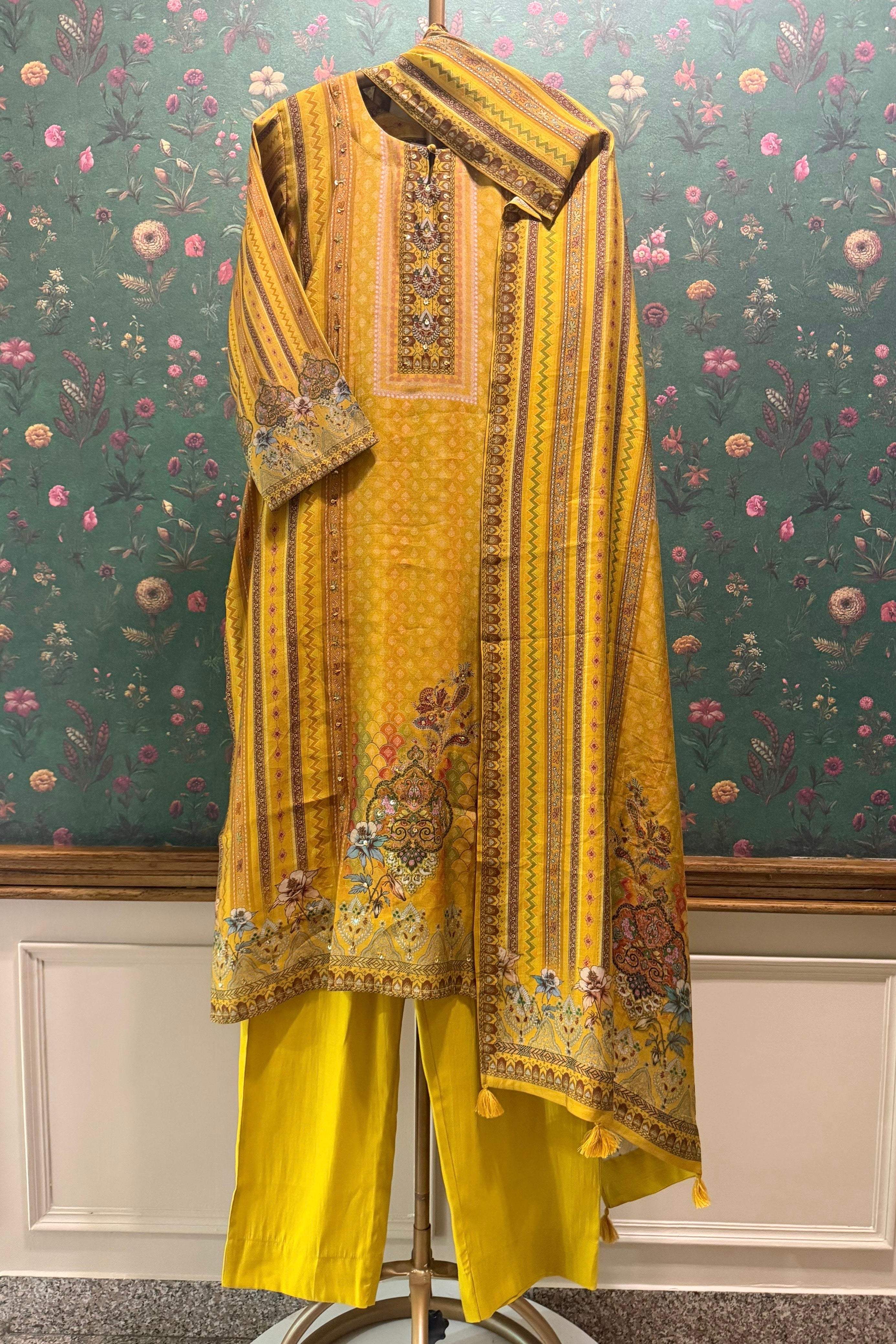 Sunheri Noor Printed Suit Set | HER-599