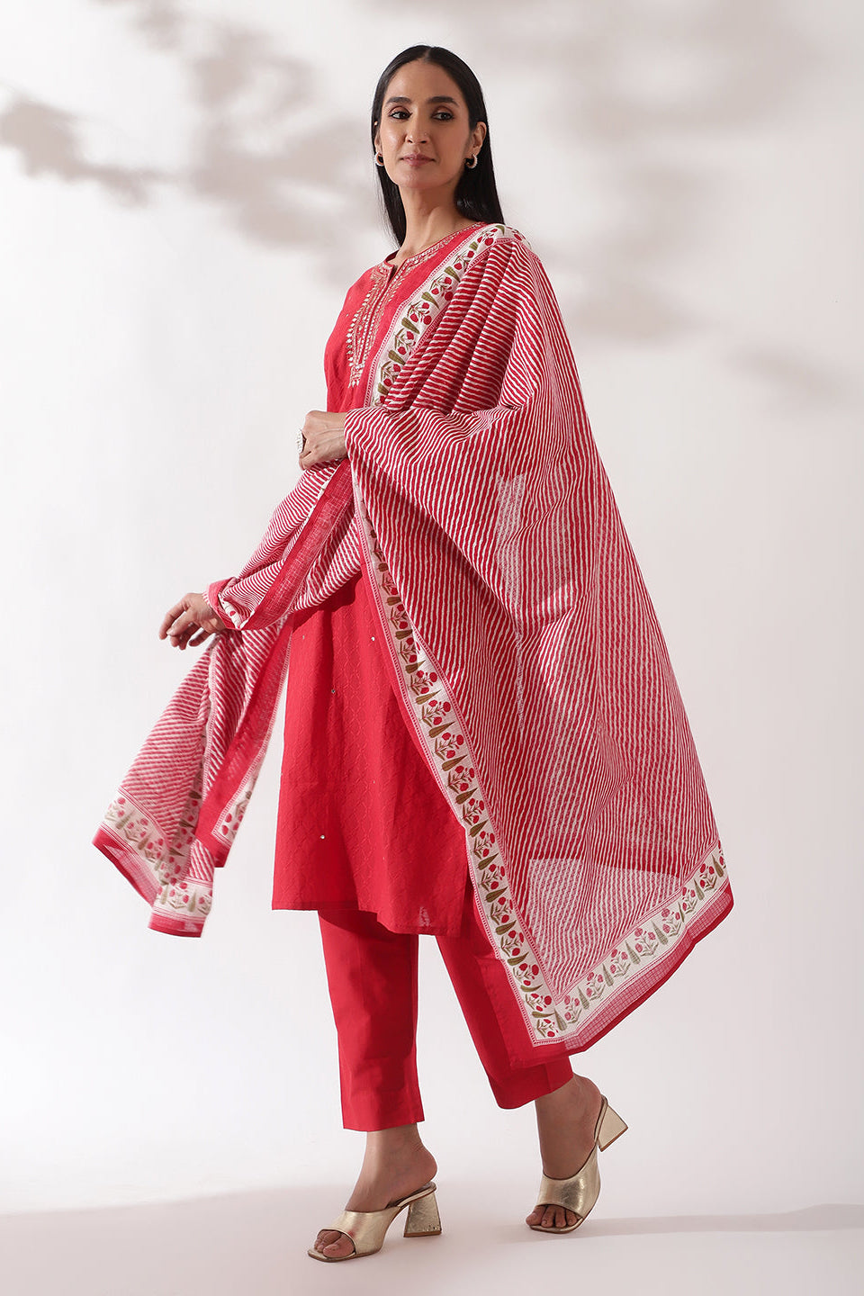 Red Cotton Suit Set, with Dori Work | HER-184