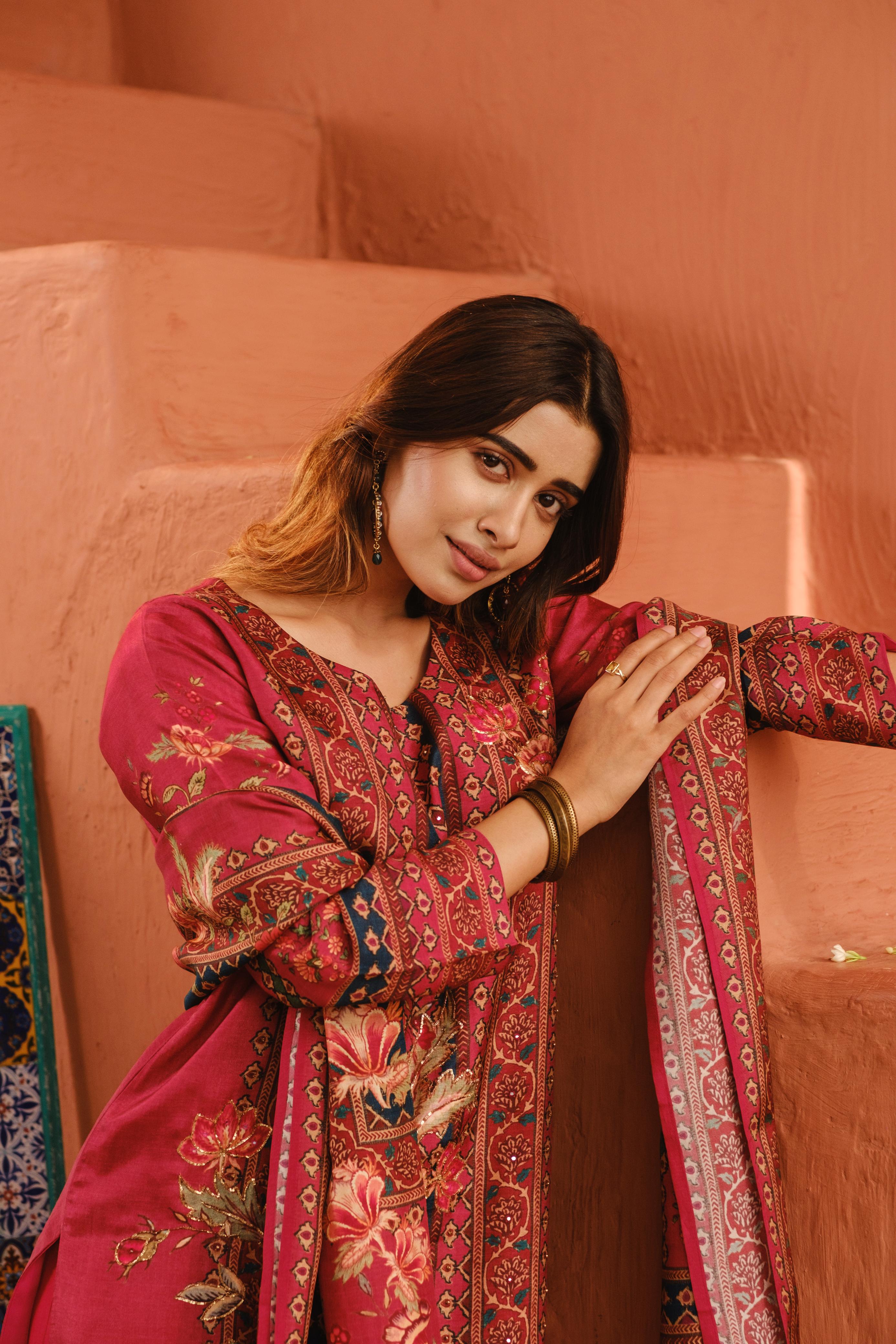 Deep Rose Pink Dola Jacquard Suit Set with Dabka work | HER-485
