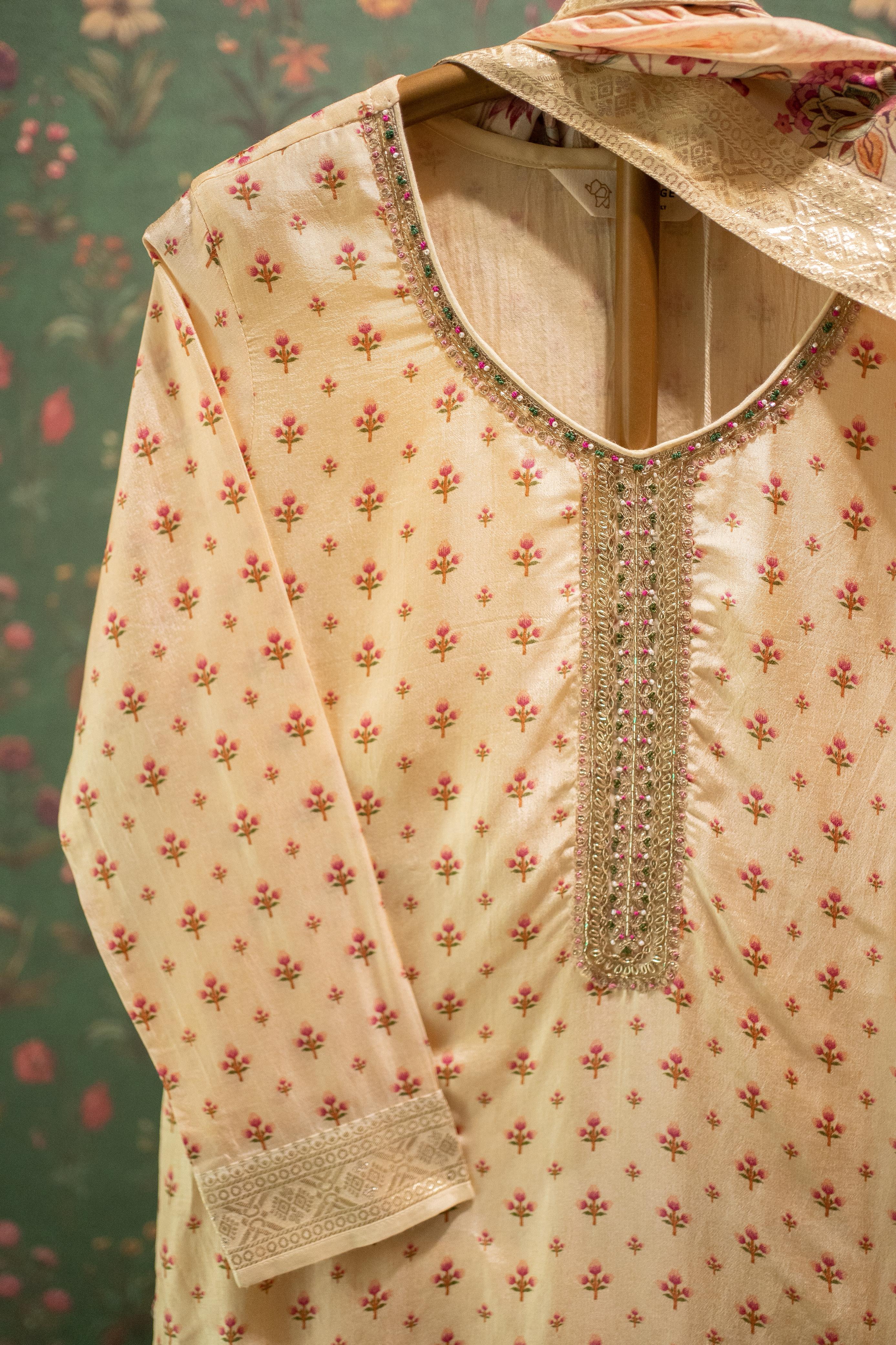 Kanika Off-White Banarasi Suit Set | HER-557 CREAM