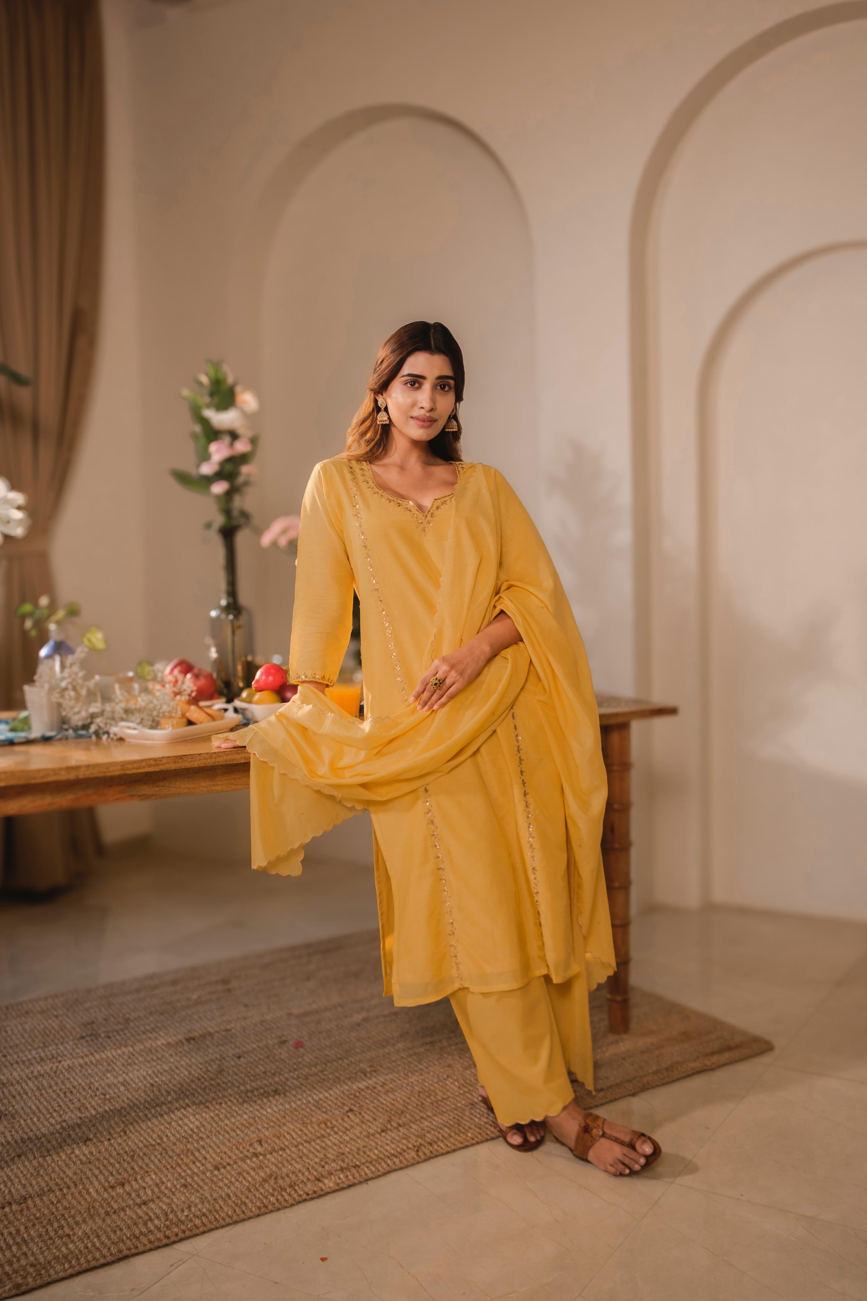 Khwabida Yellow Mul Chanderi Suit Set | HER-542
