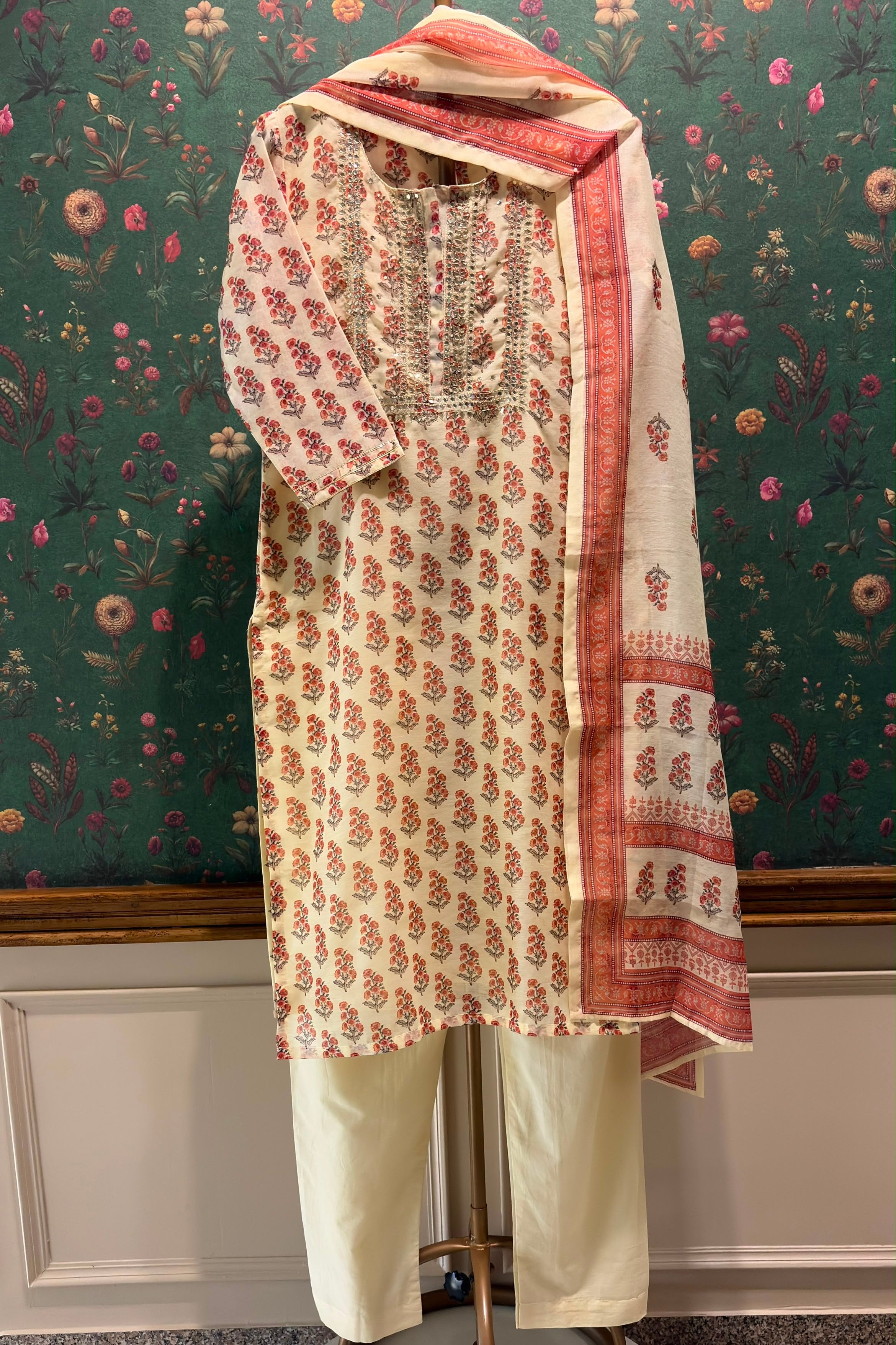 Gulmohar Ivory Chanderi Suit Set | HER-213