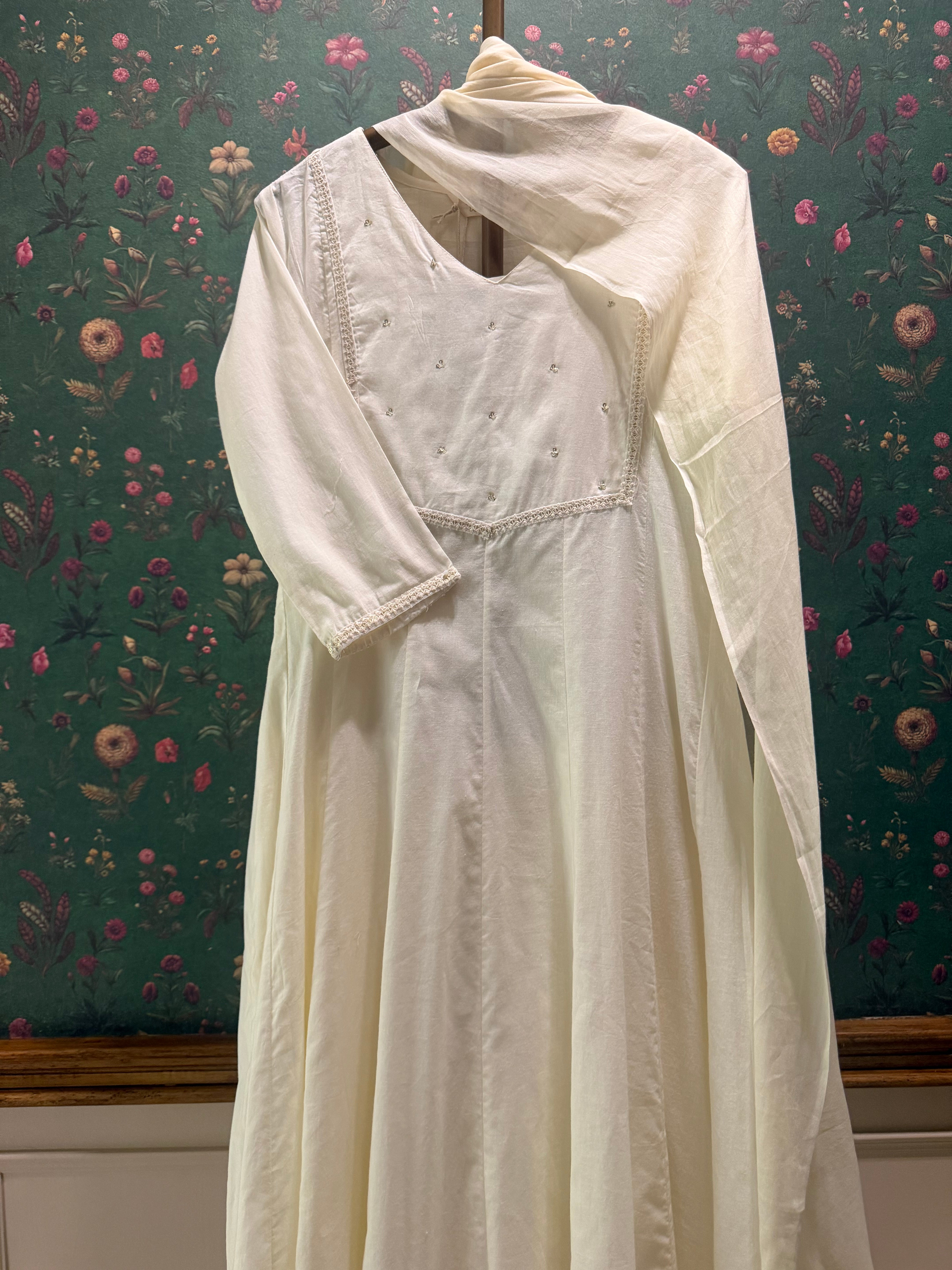 Ivory White A-Line Cotton Suit Set | HER-685