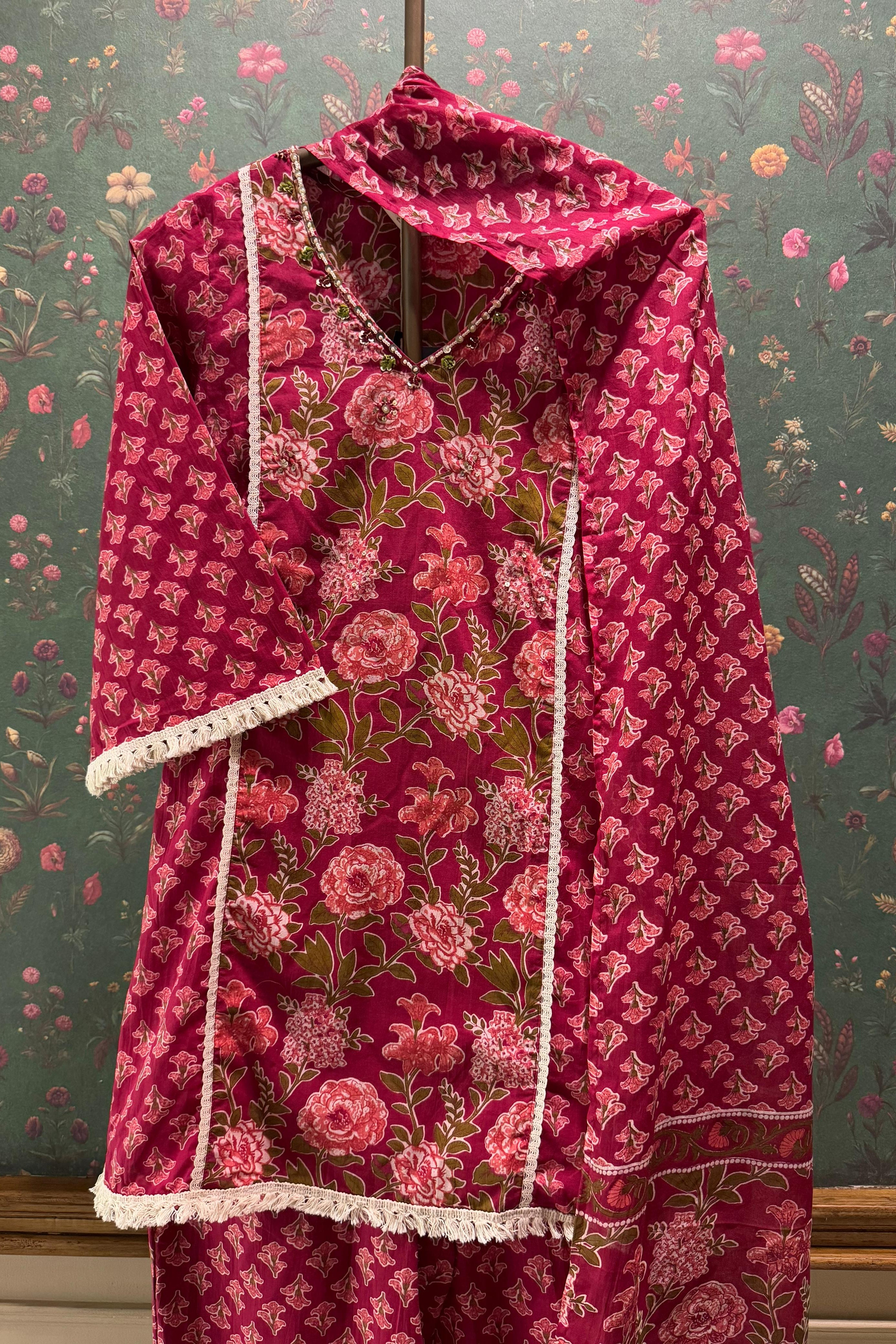 Raatrani Bloom Cotton Suit Set | HER-538