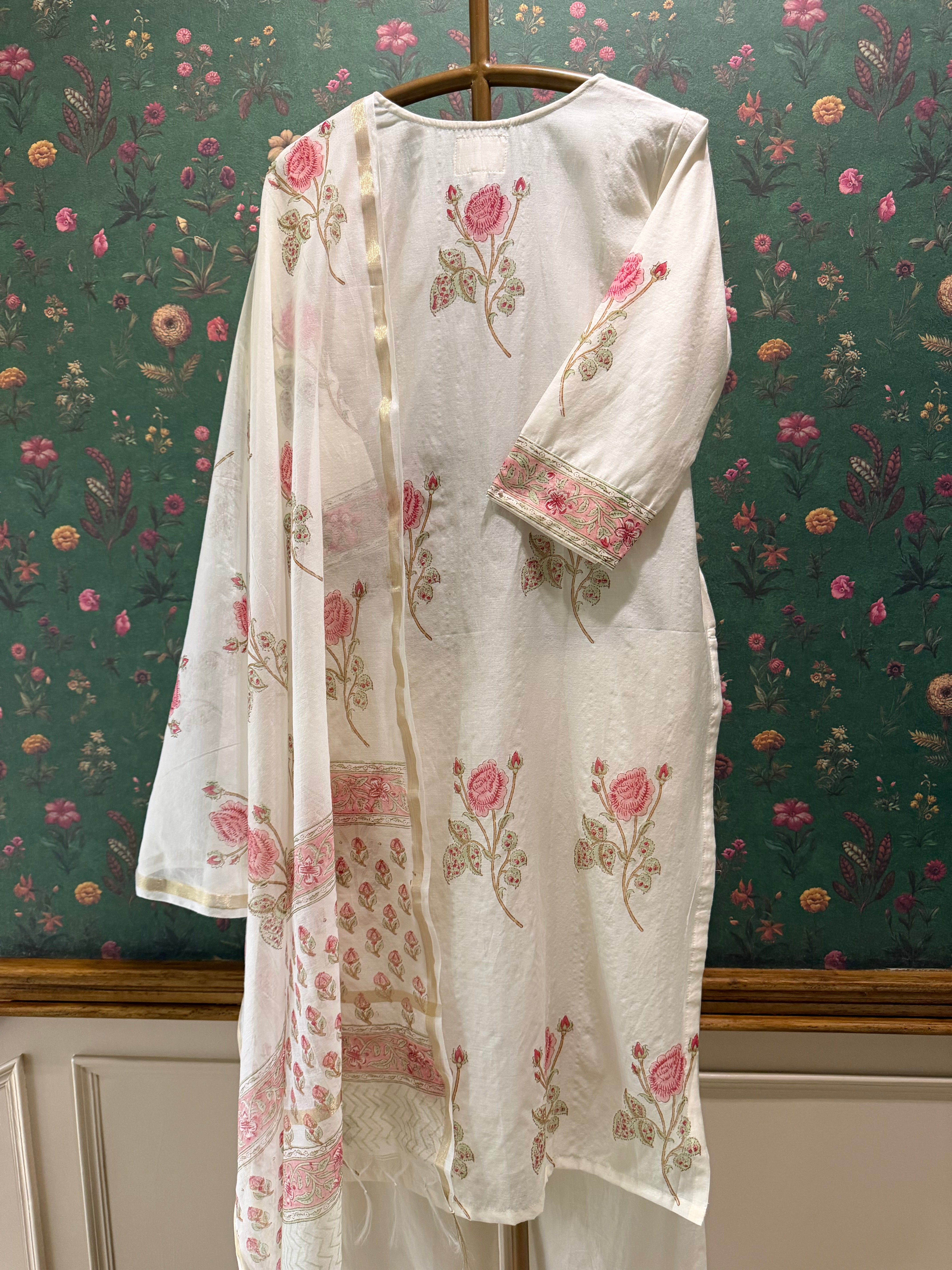 Ivory White Rose Printed Chanderi Suit Set | HER-759