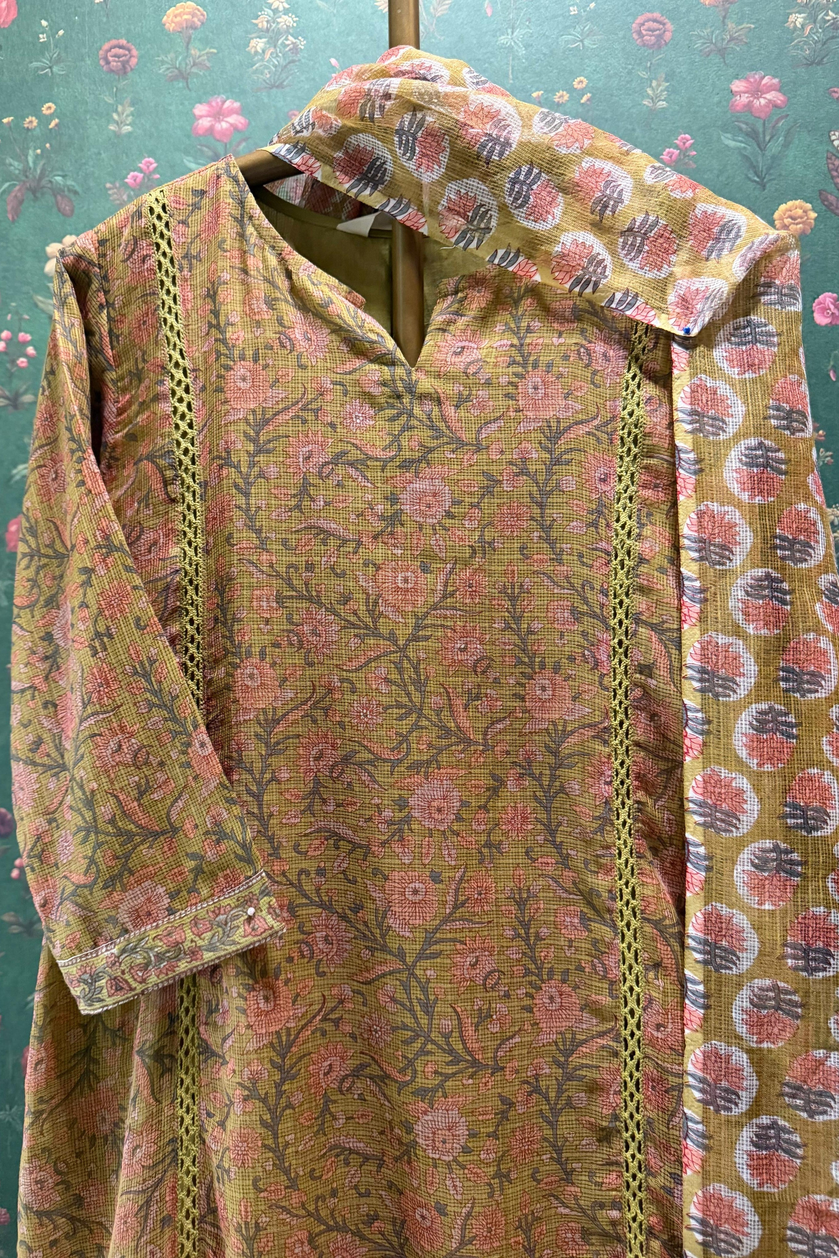 Mehndi Green Floral Printed Kota Doria Suit Set, with Kota Doria Dupatta | HER-754