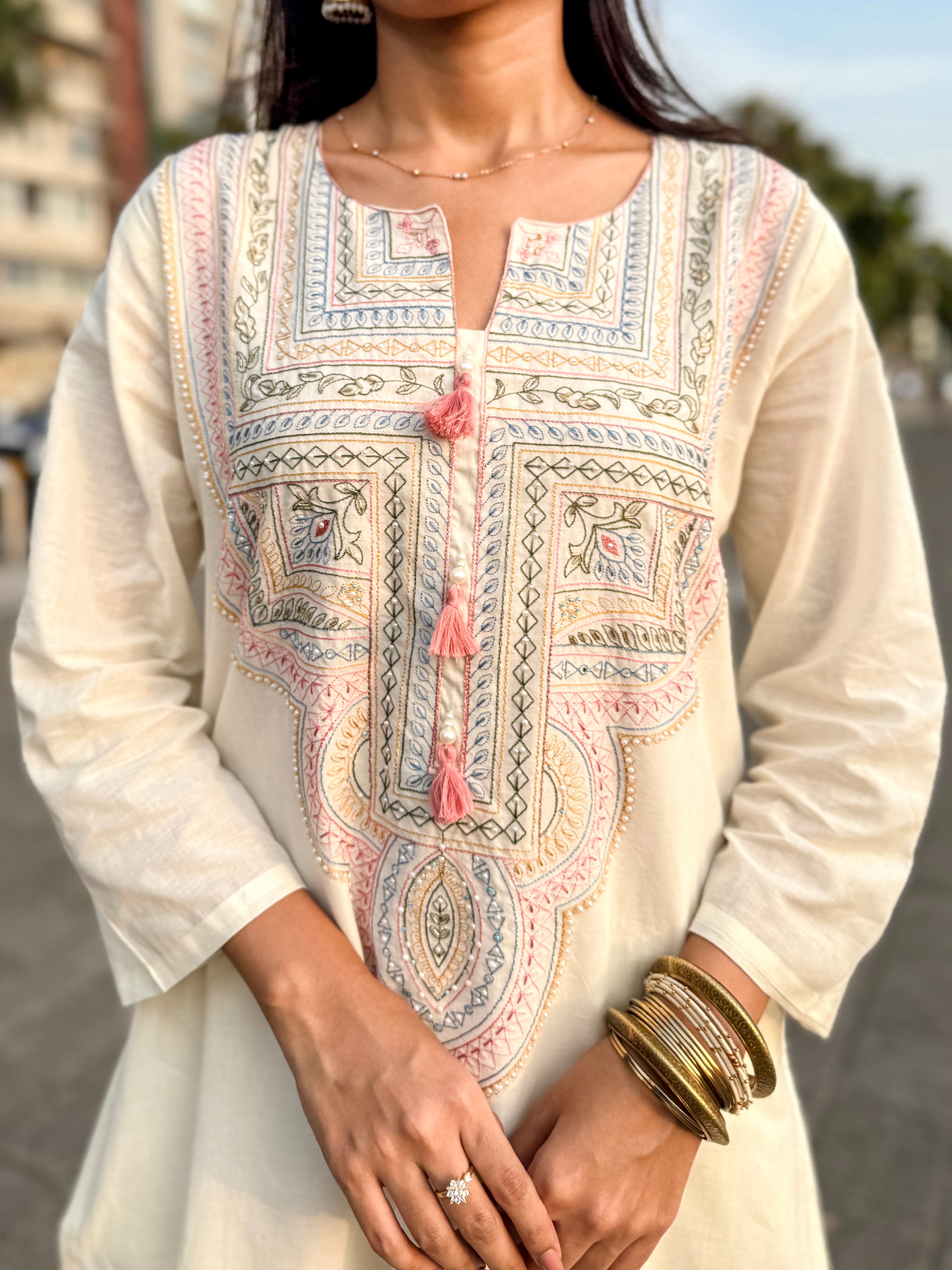 Ivory Noor Hand-Embroidered Kurta Set | HER-622