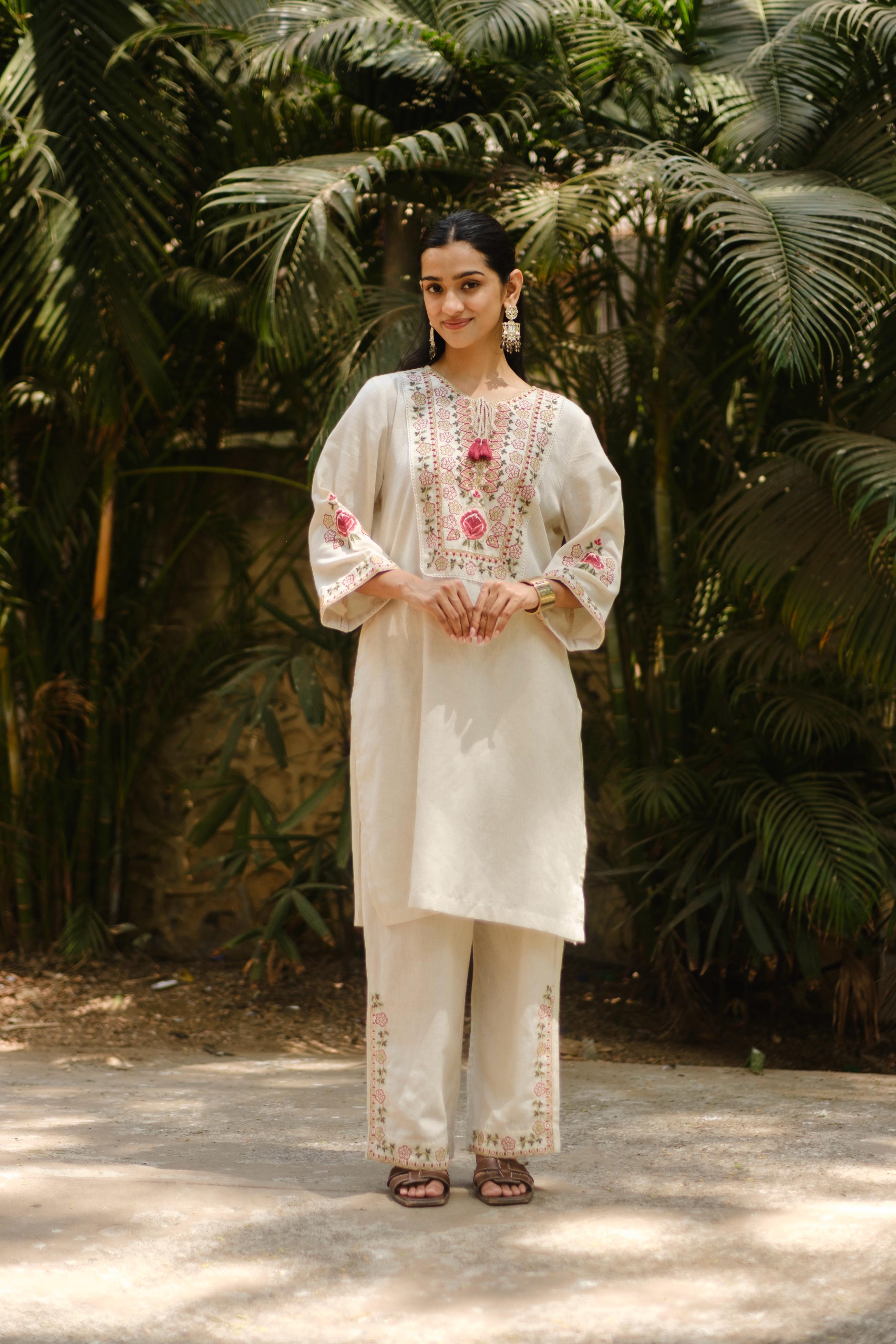 Ivory Embroidered Kurta Set | HER-722 x Prachi