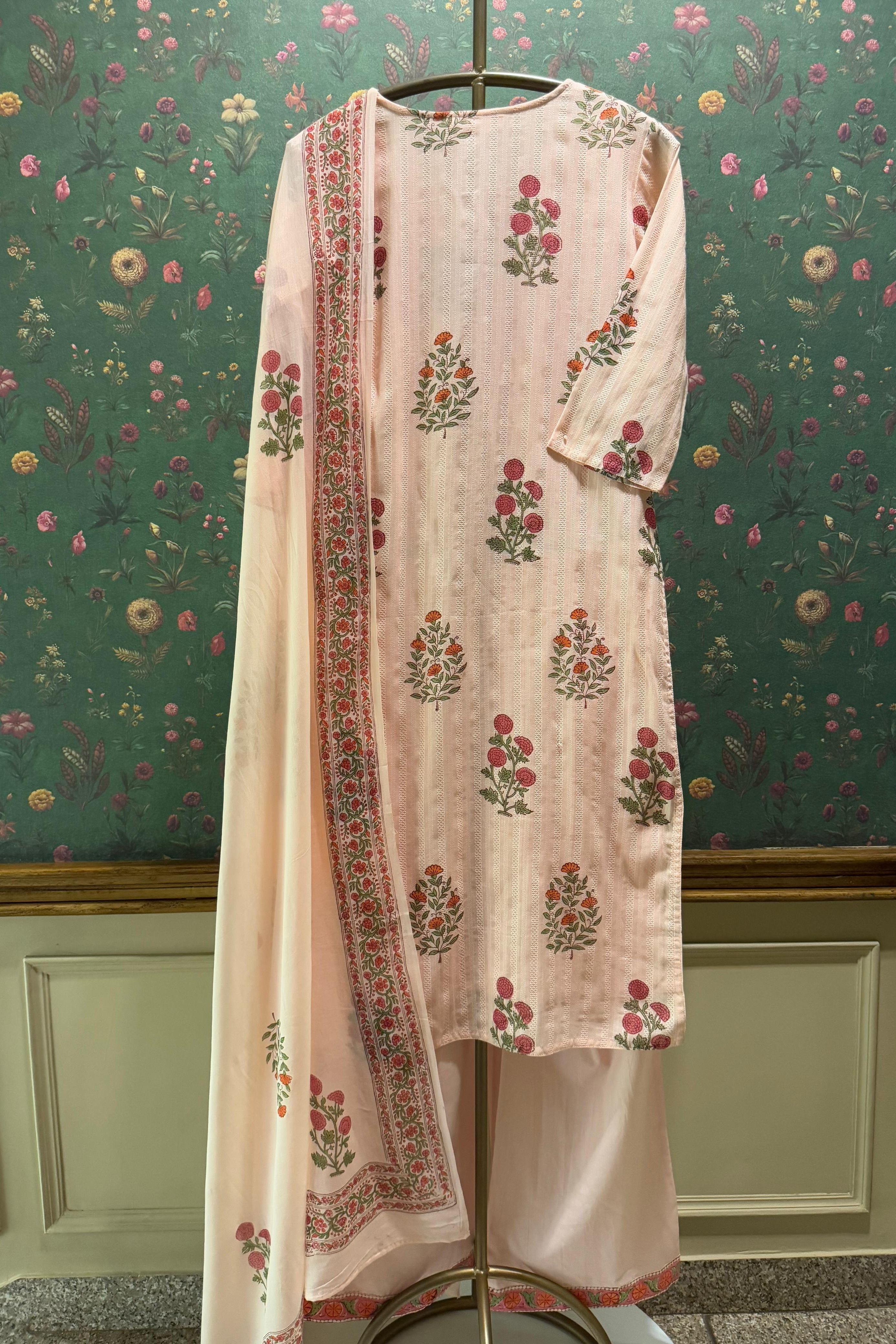 Ruhani Pink Blossom Cotton Suit Set