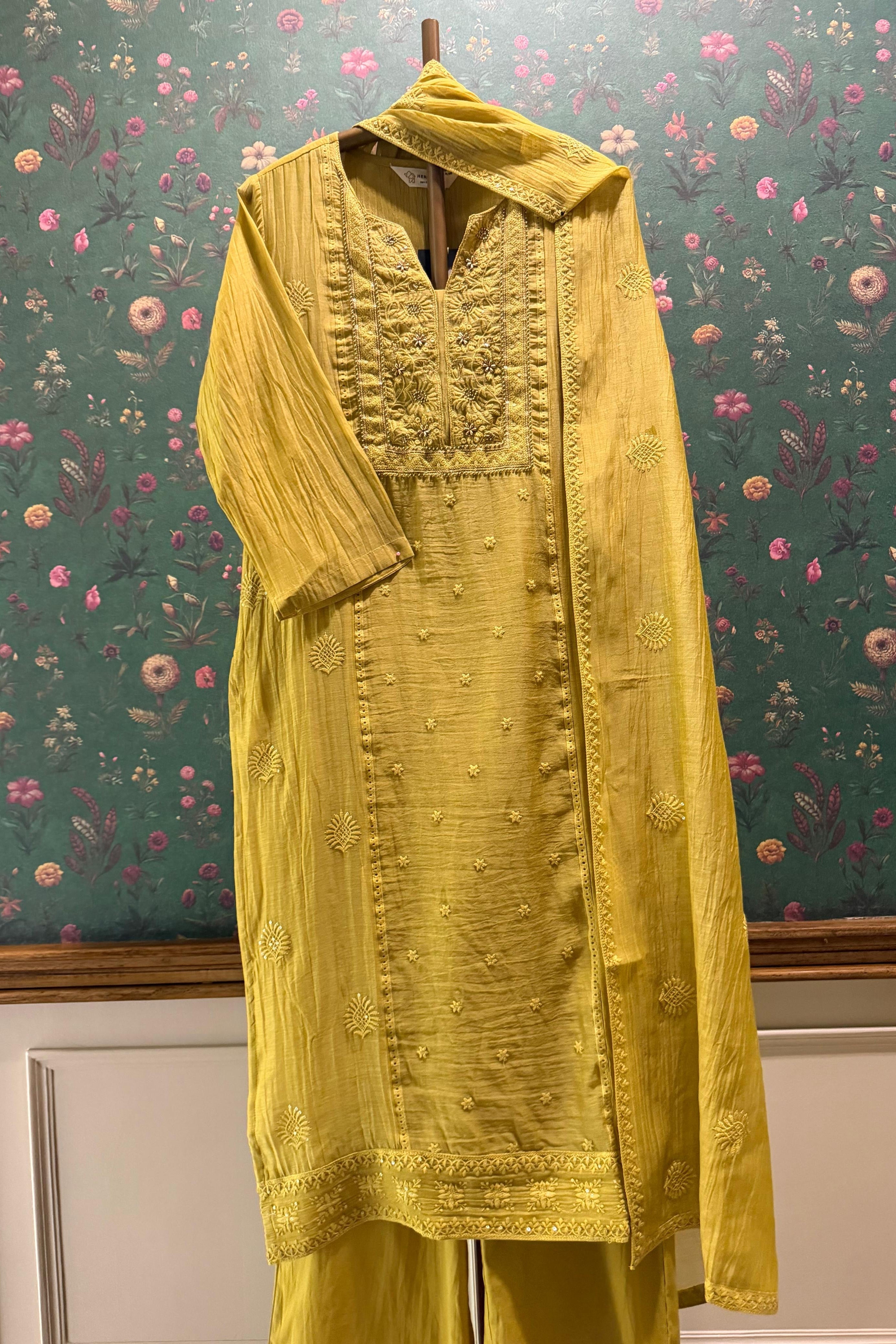 Haldi Noor Chikankari Suit Set | HER-620