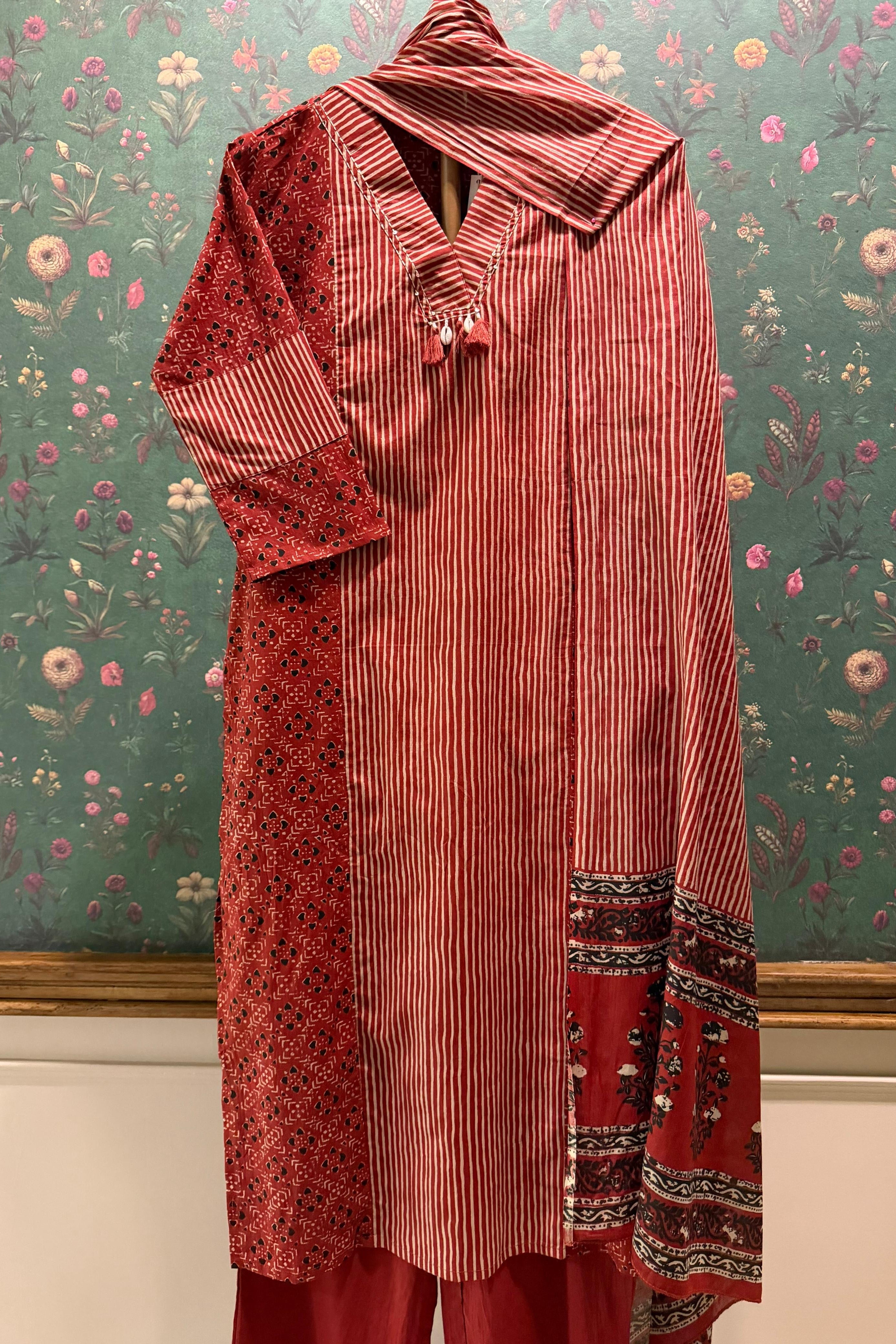 Rekha Ajrakh Rust Suit Set | HER-678