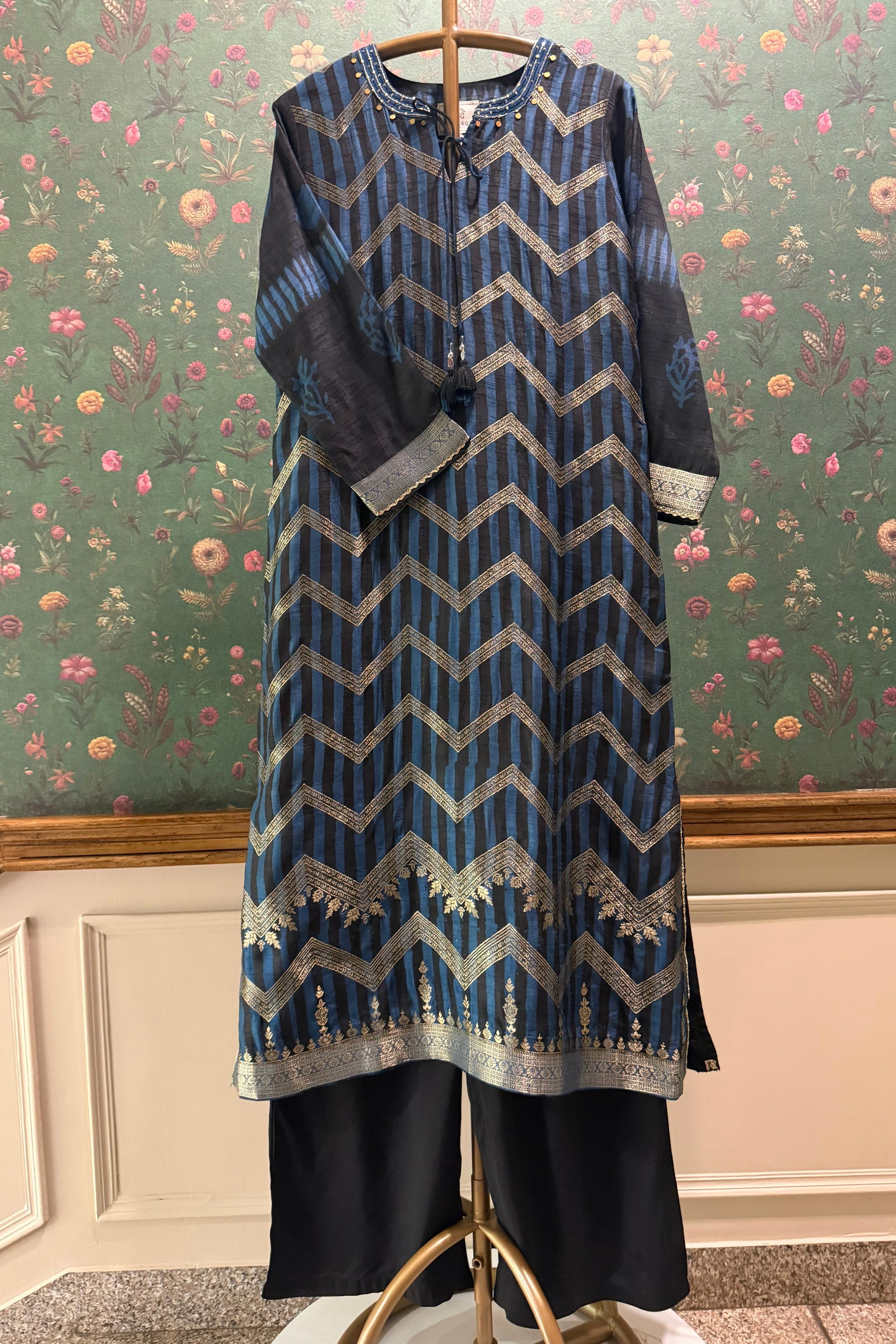 Blue Heritage Suit Set | HER-640