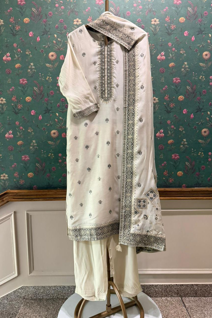 Noor-e-Ziya Ivory Suit Set | HER-658