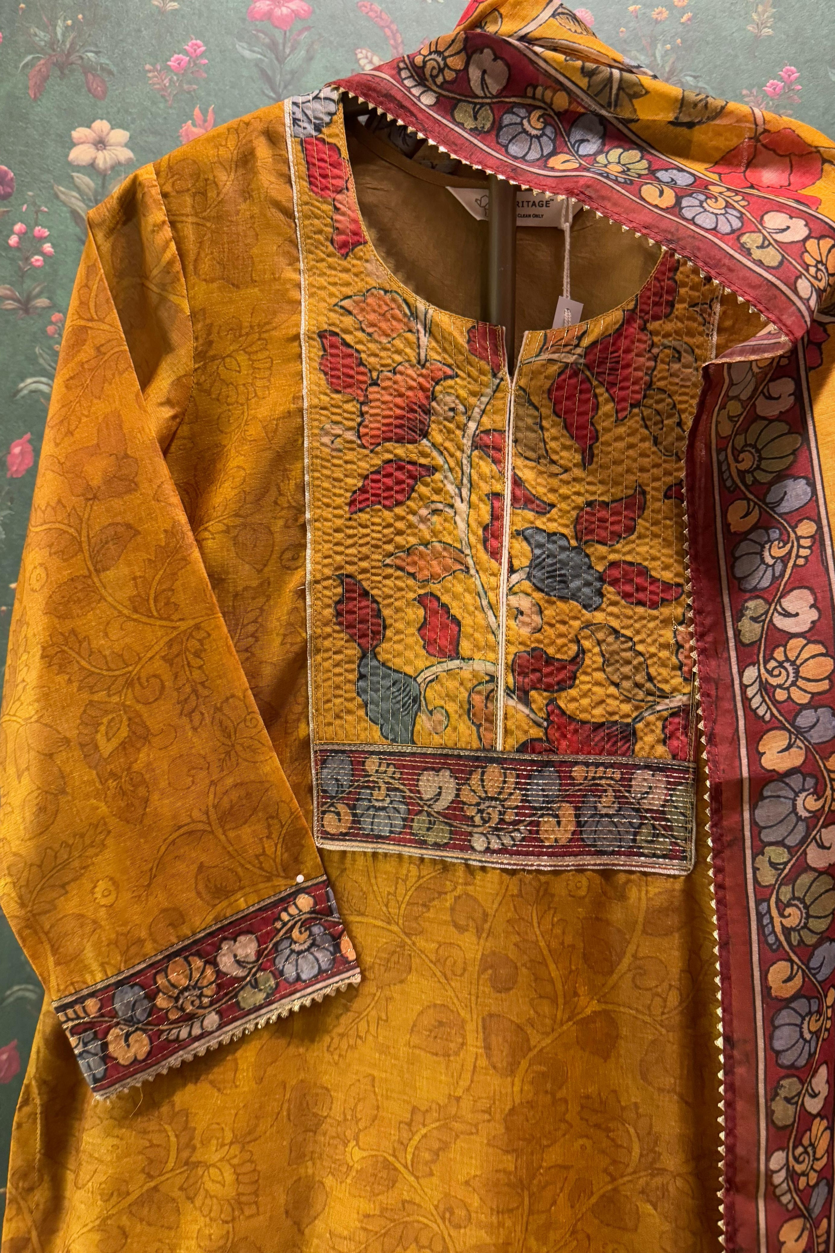 Sunehri Bagh Chanderi Suit Set