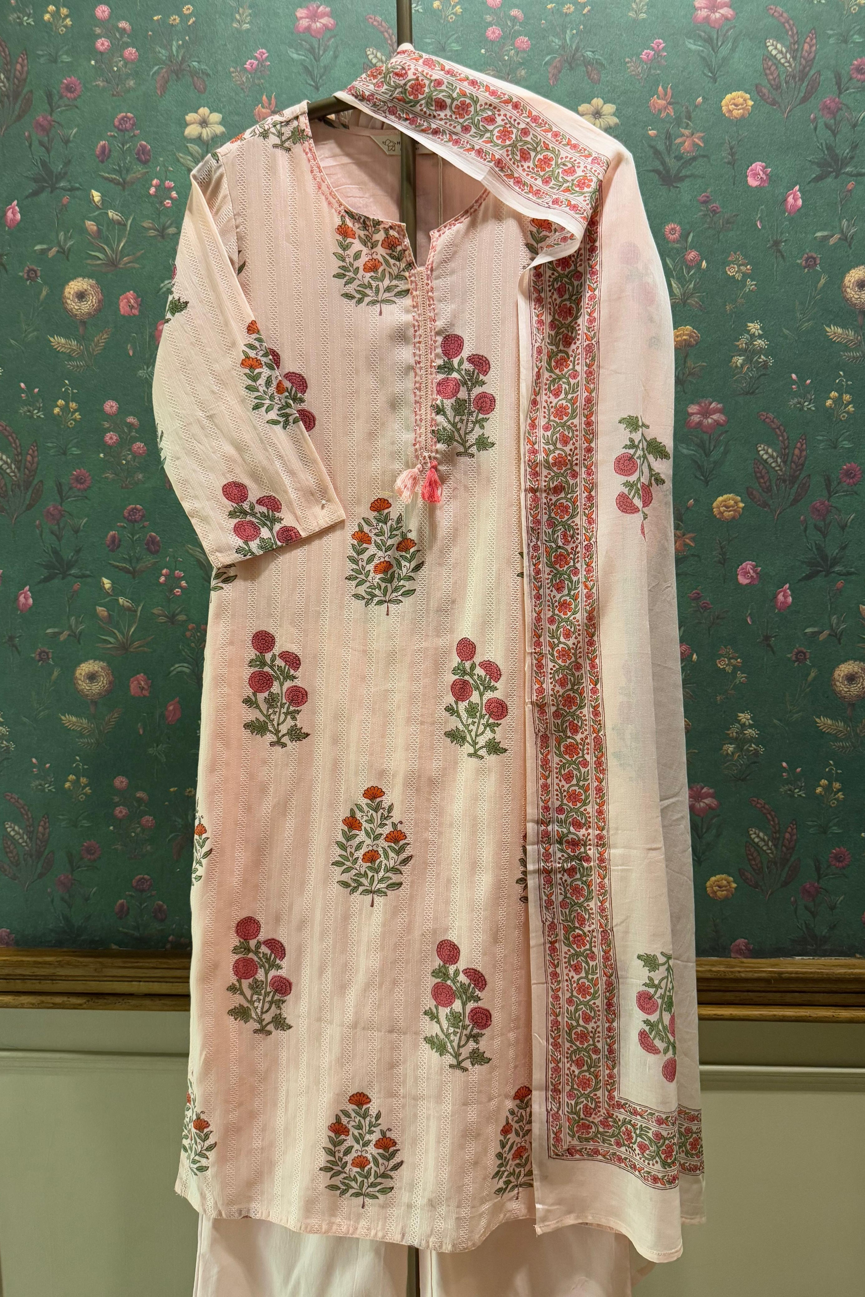 Ruhani Pink Blossom Cotton Suit Set