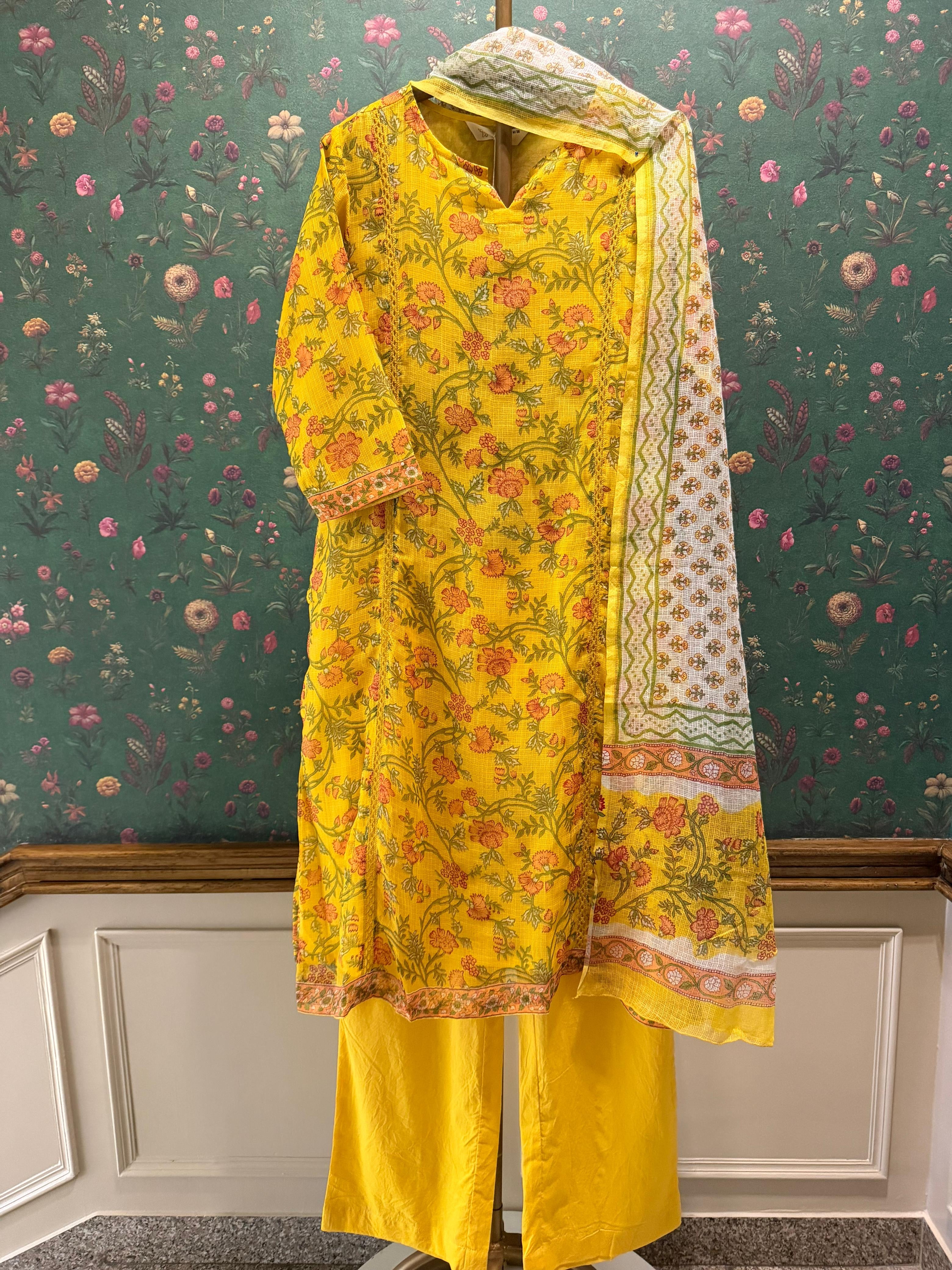 Yellow Floral Printed Kota Doria Suit Set,with Kota Doria Dupatta x Gurdeep | HER-756
