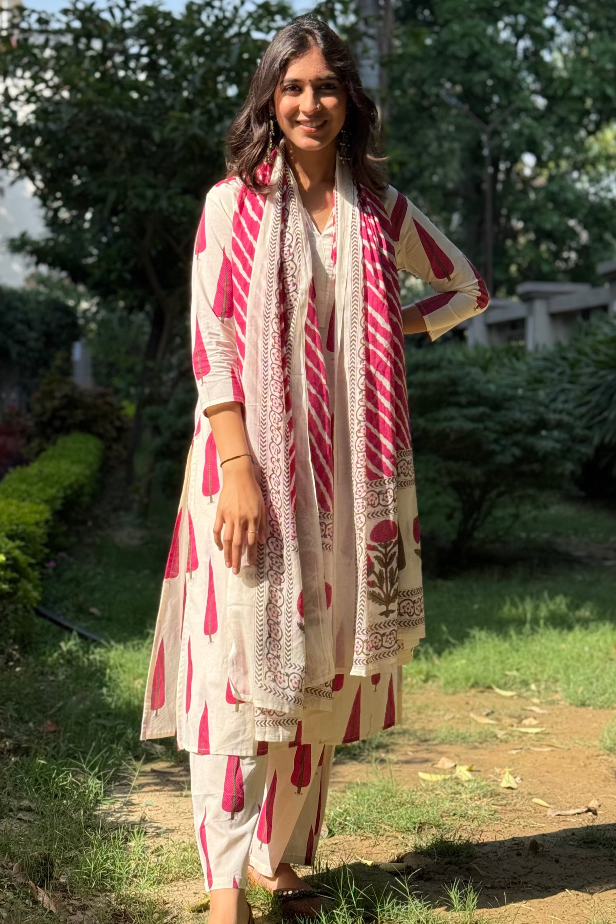 Gulnaar Pink Cotton Suit Set, Leheriya Dupatta | HER-711
