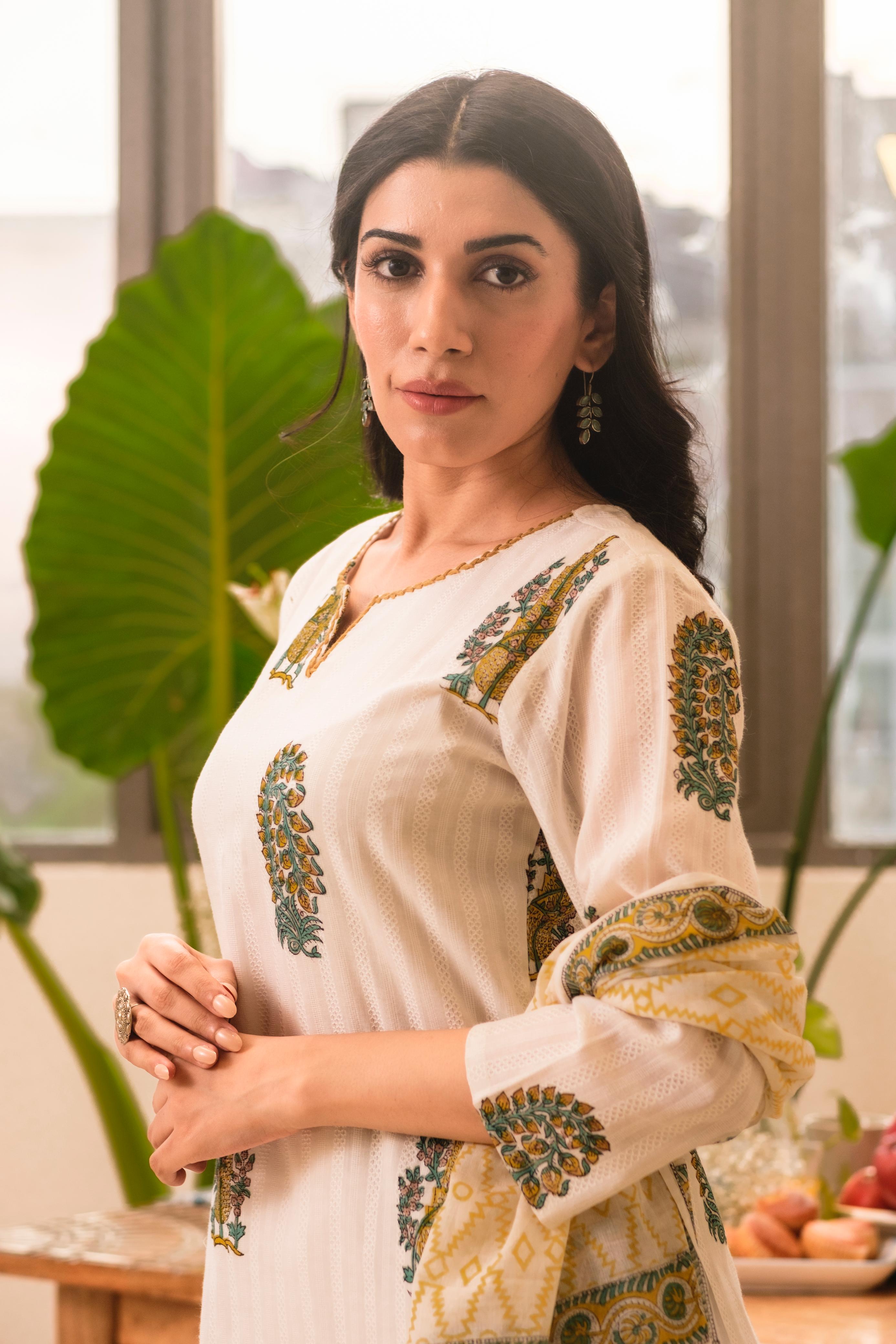 White Paisley Handblock Cotton Suit Set | HER-536