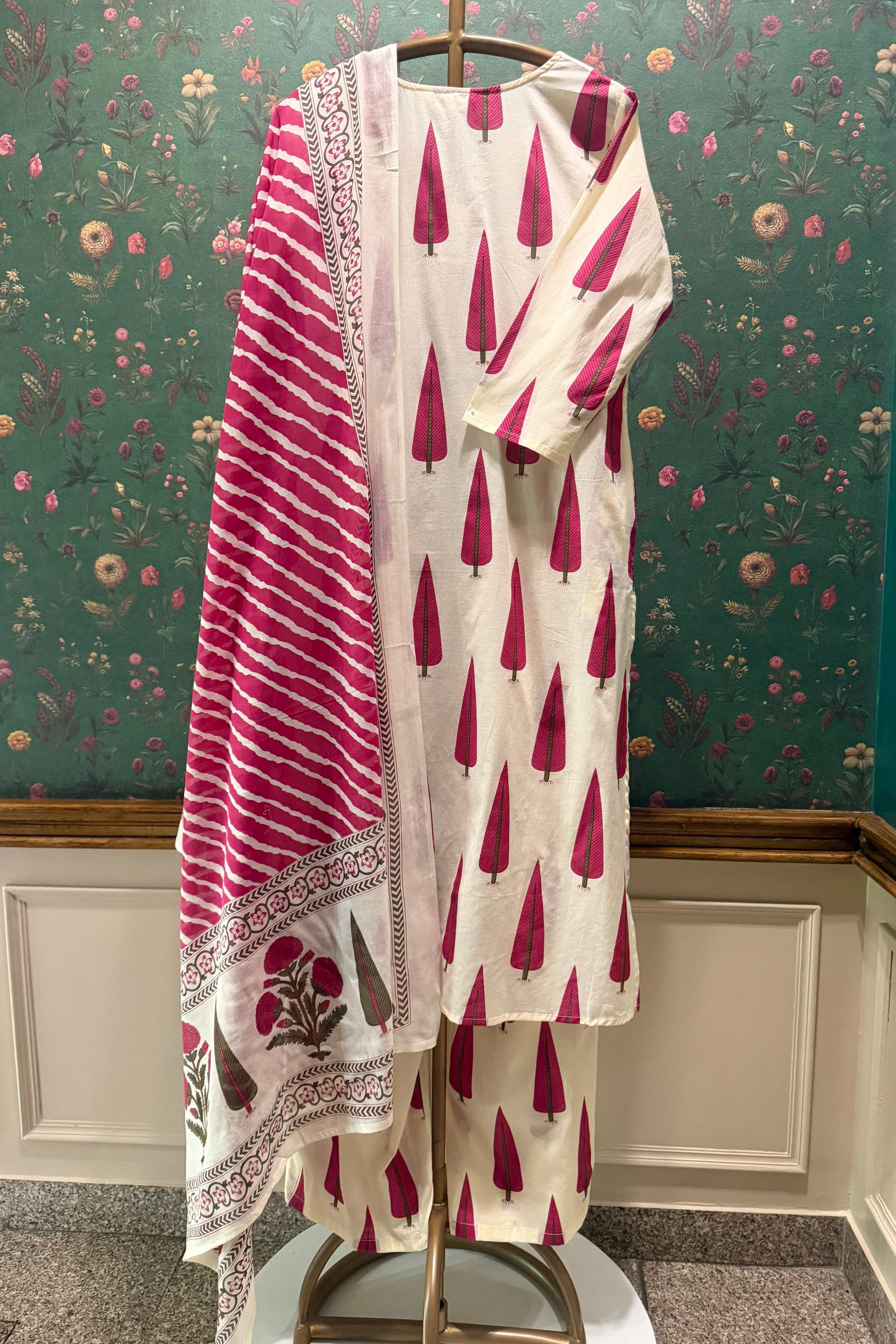 Gulnaar Vatika Cotton Suit Set | HER-711