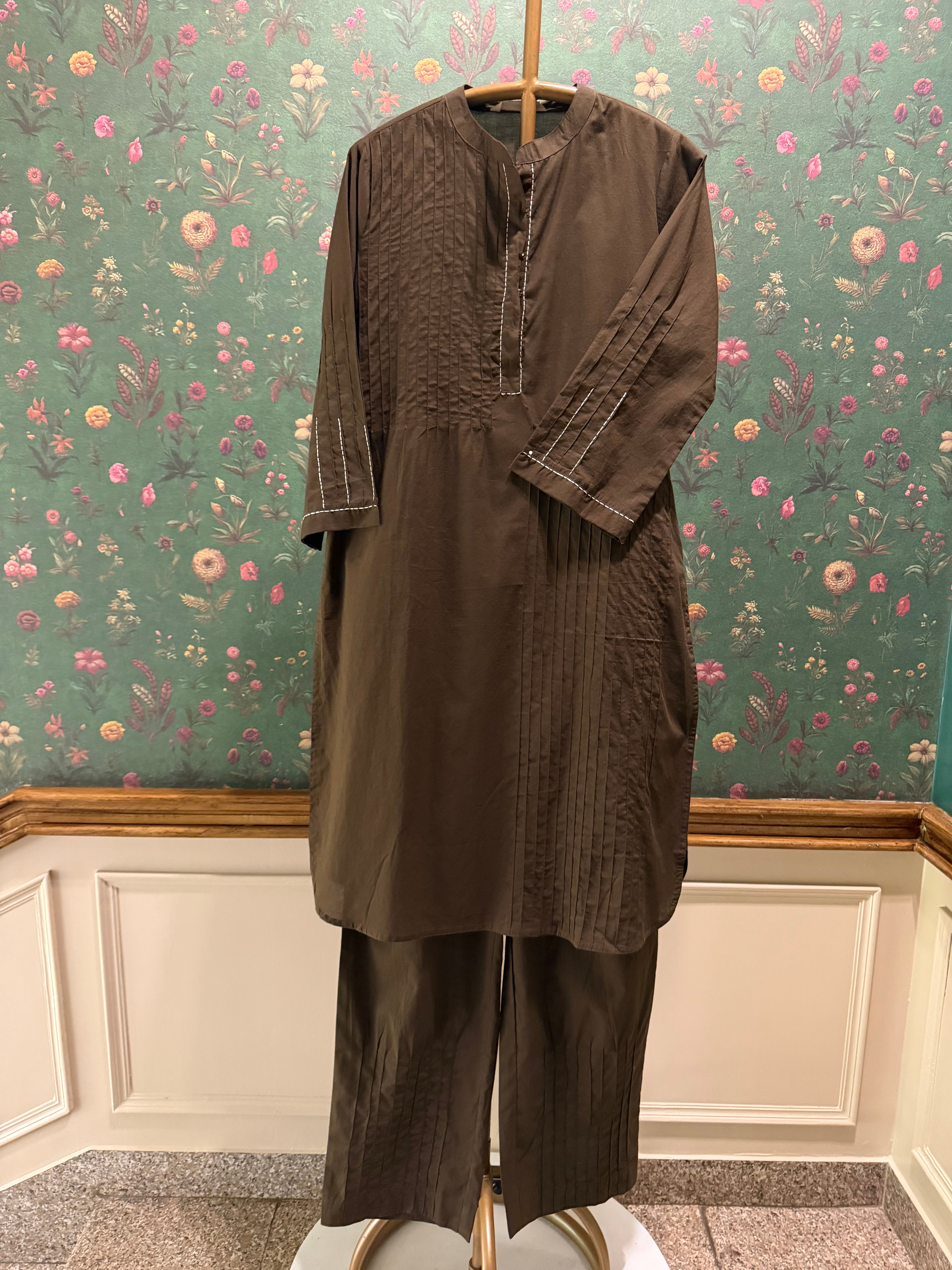 Mocha Brown Pintuck Kurta Set | HER-698
