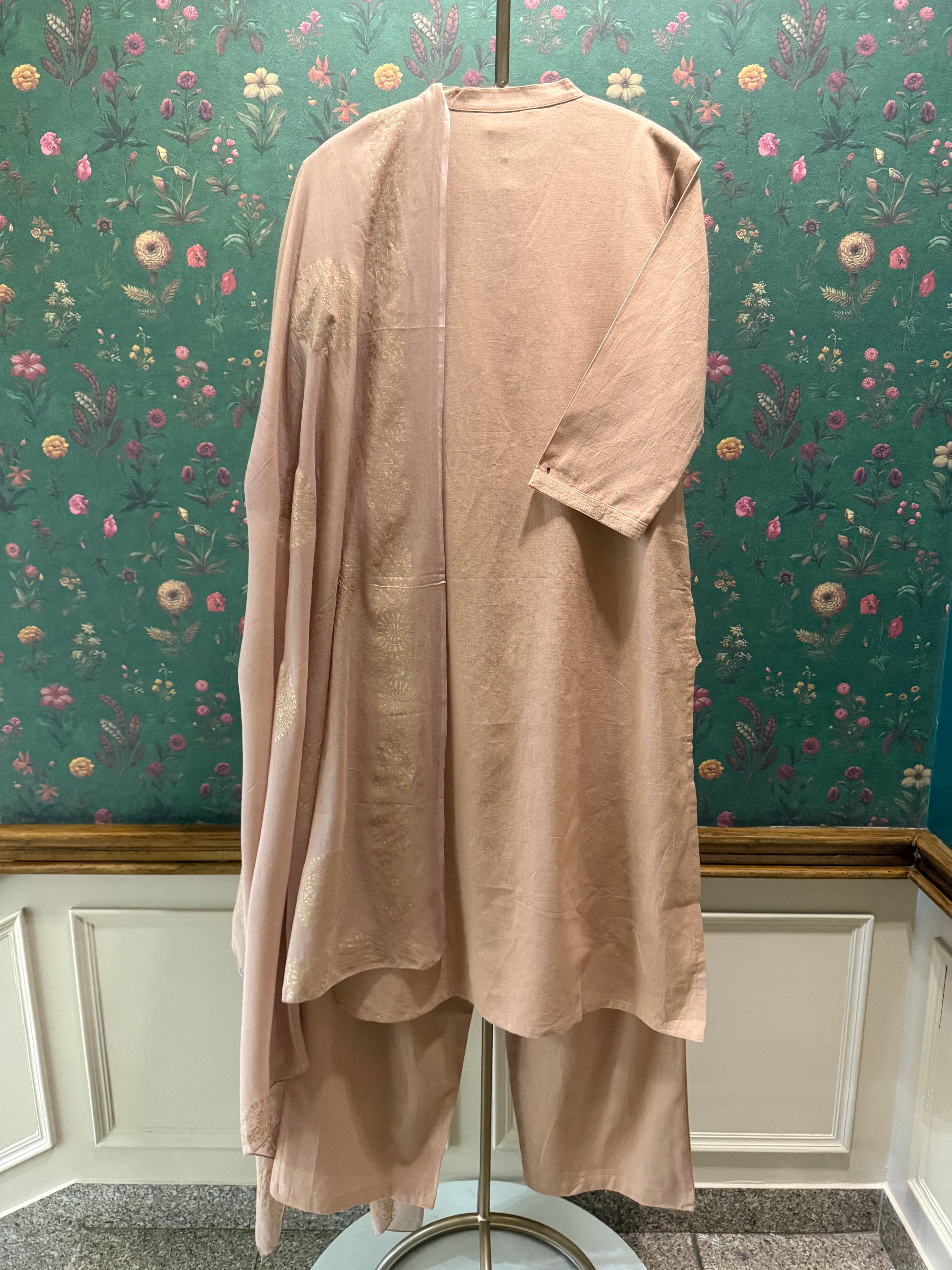 Blush Beige Minimal Suit Set | HER-704