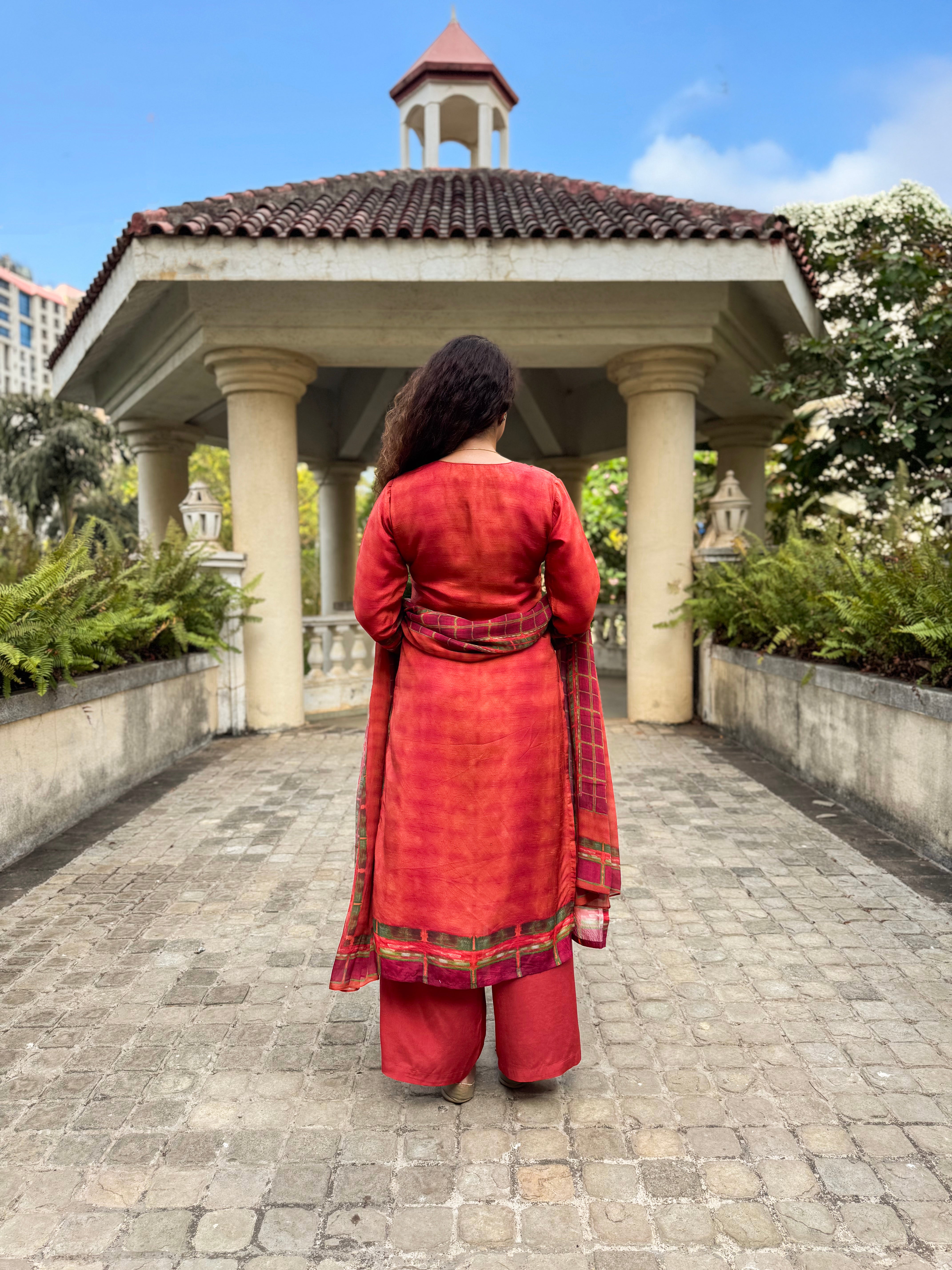 Amber Raw Silk Suit Set | HER-632