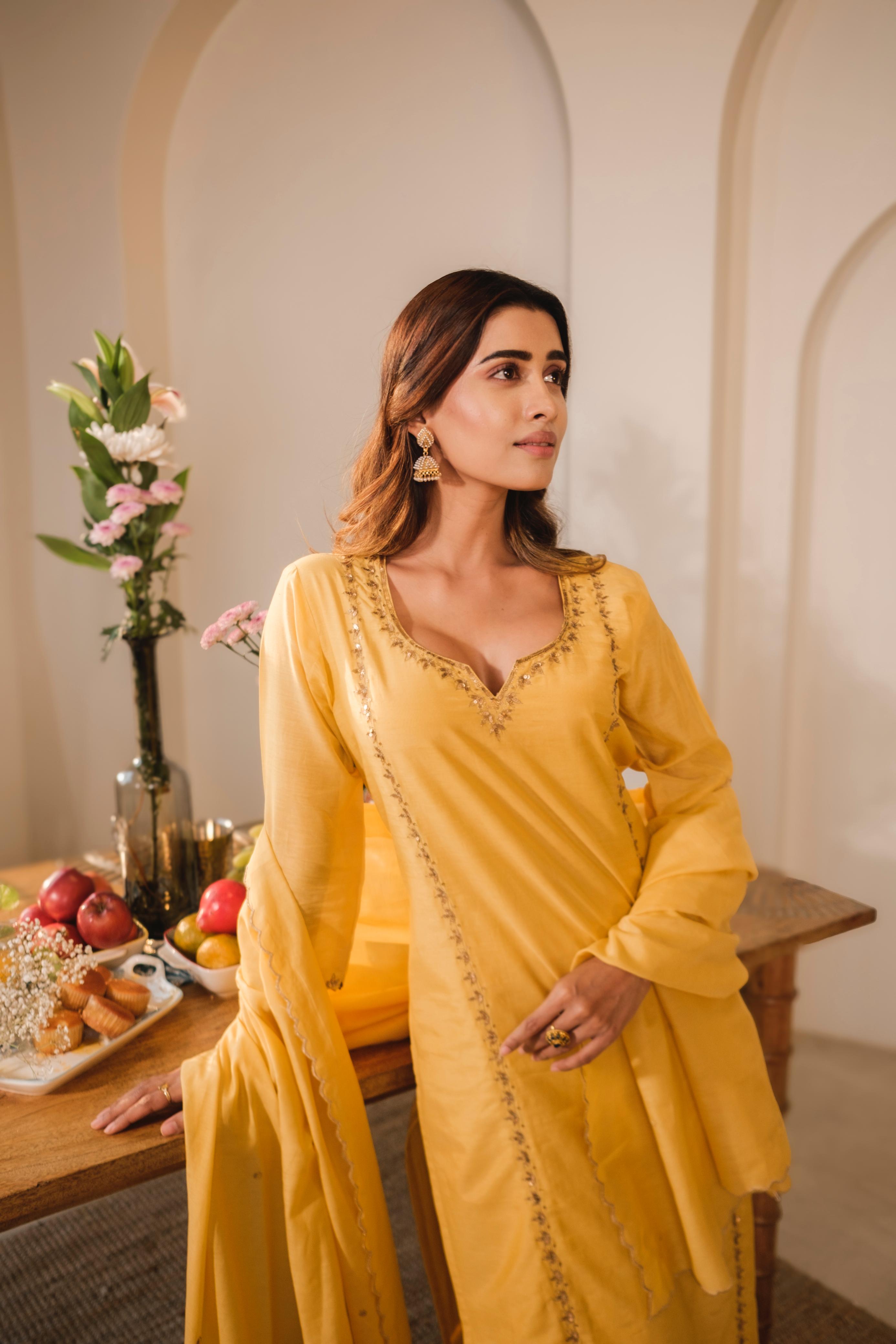 Khwabida Yellow Mul Chanderi Suit Set | HER-542