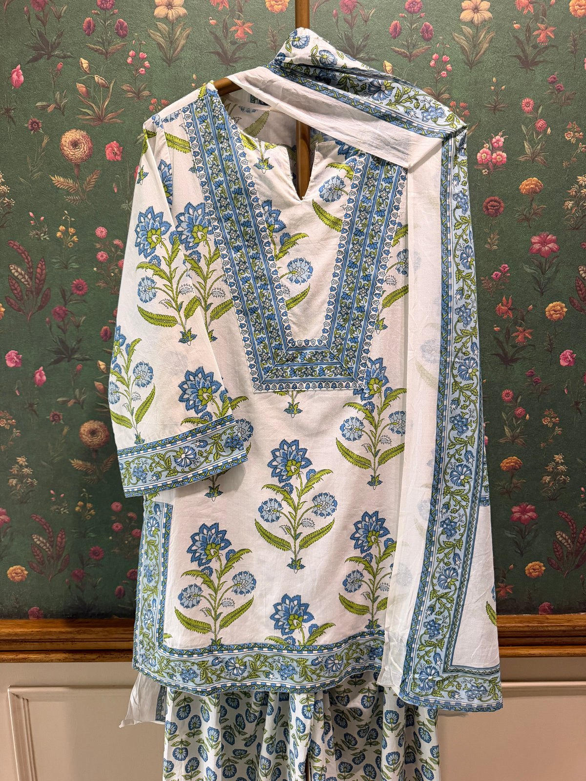 Blue Floral Cotton Printed Farshi Salwar Suit Set