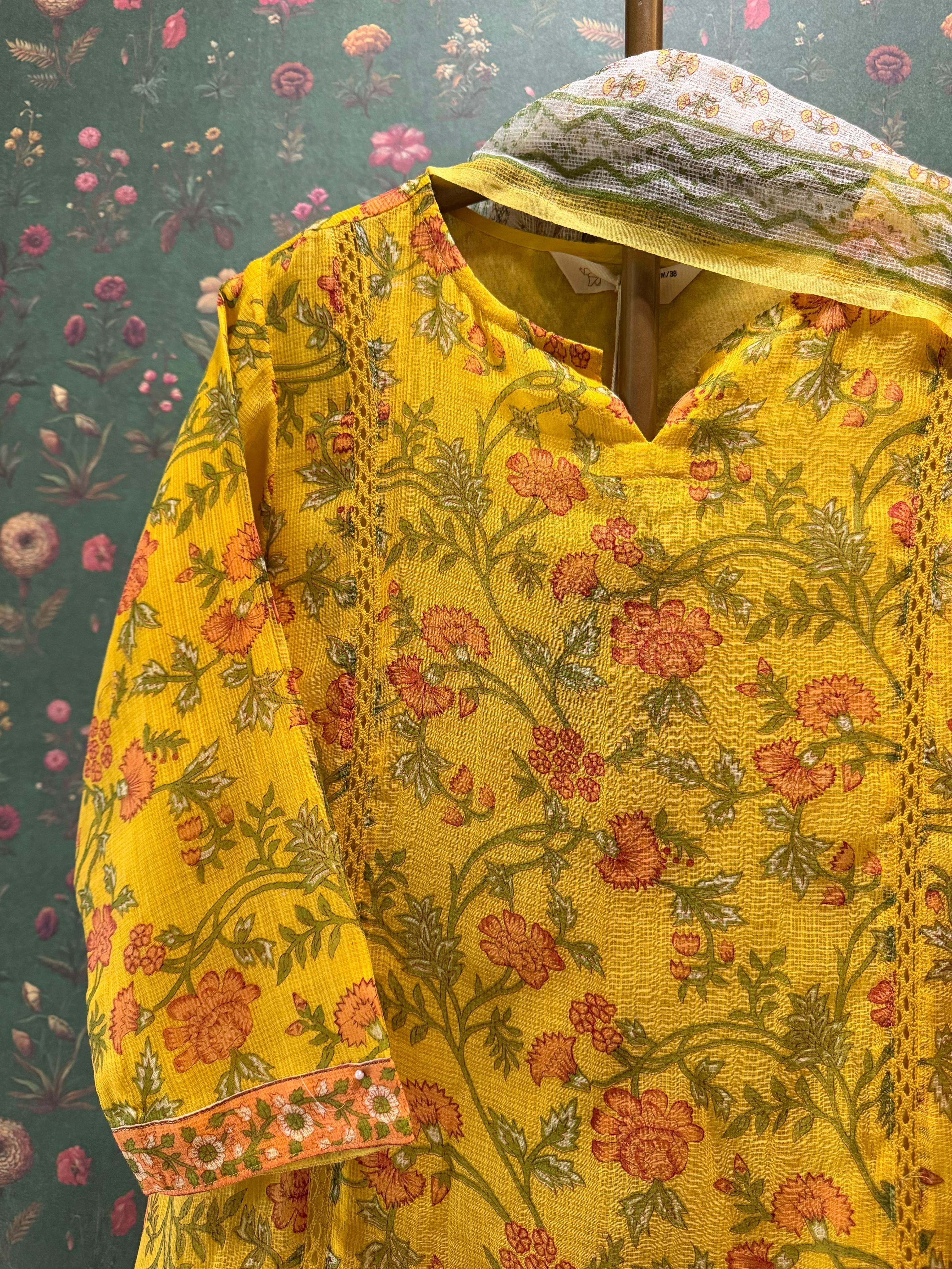 Yellow Floral Printed Kota Doria Suit Set,with Kota Doria Dupatta x Gurdeep | HER-756