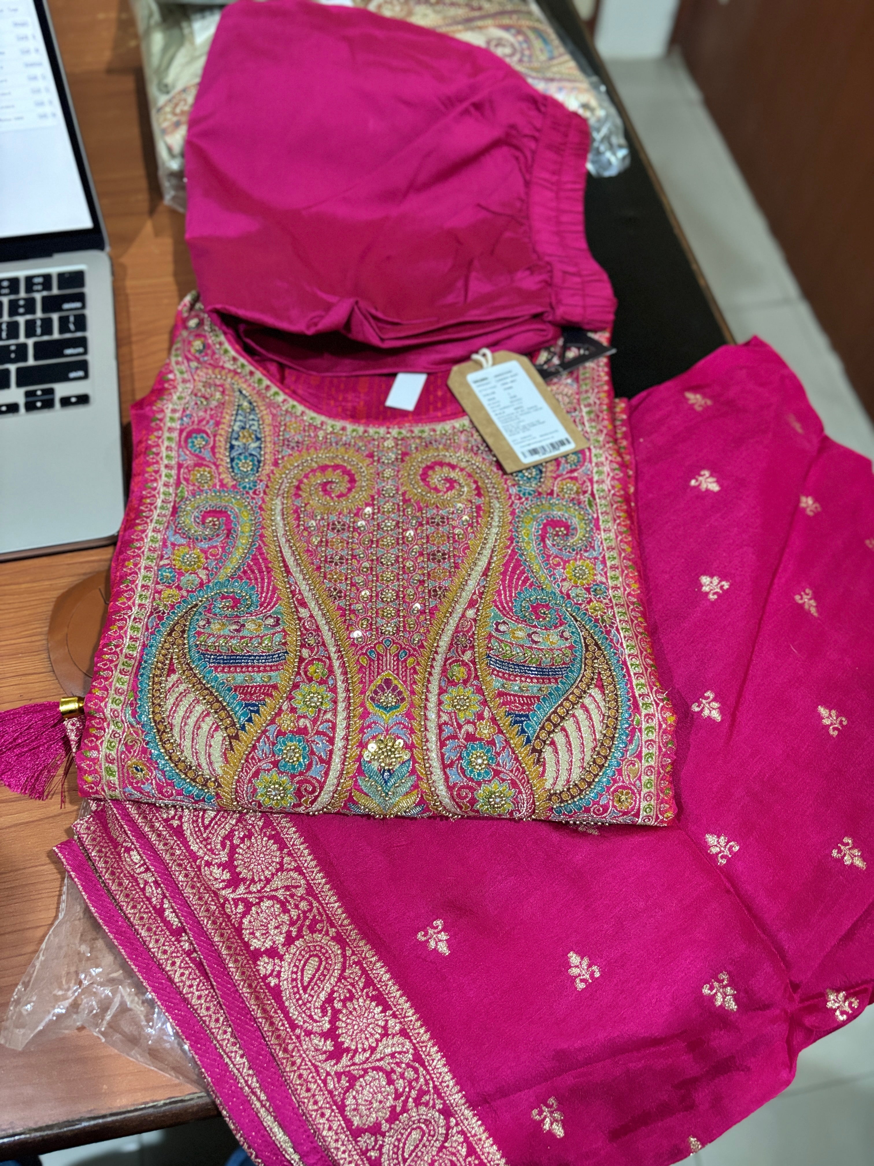 Meher Pink Dola Jacquard Suit Set | HER-487