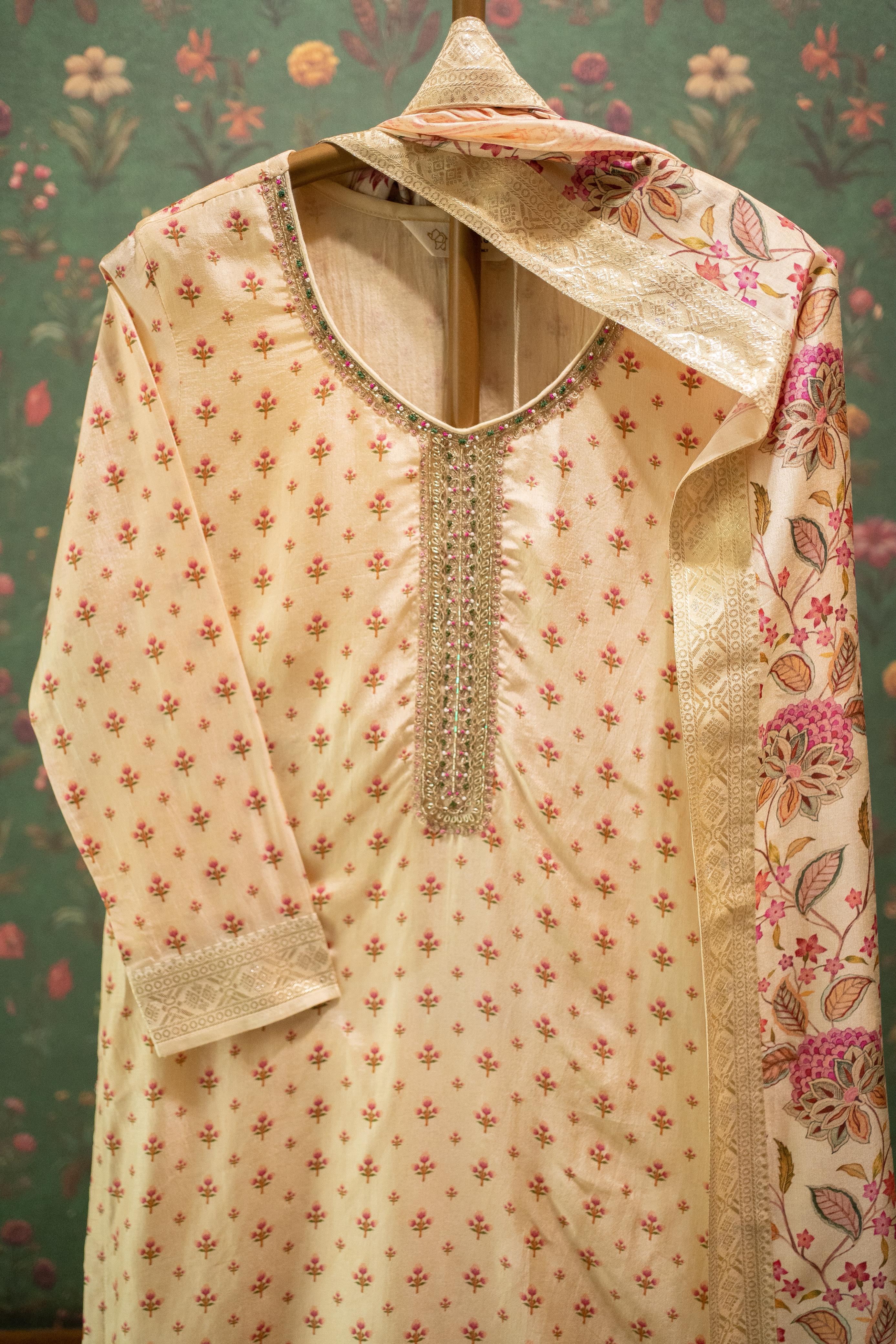 Kanika Off-White Banarasi Suit Set | HER-557 CREAM