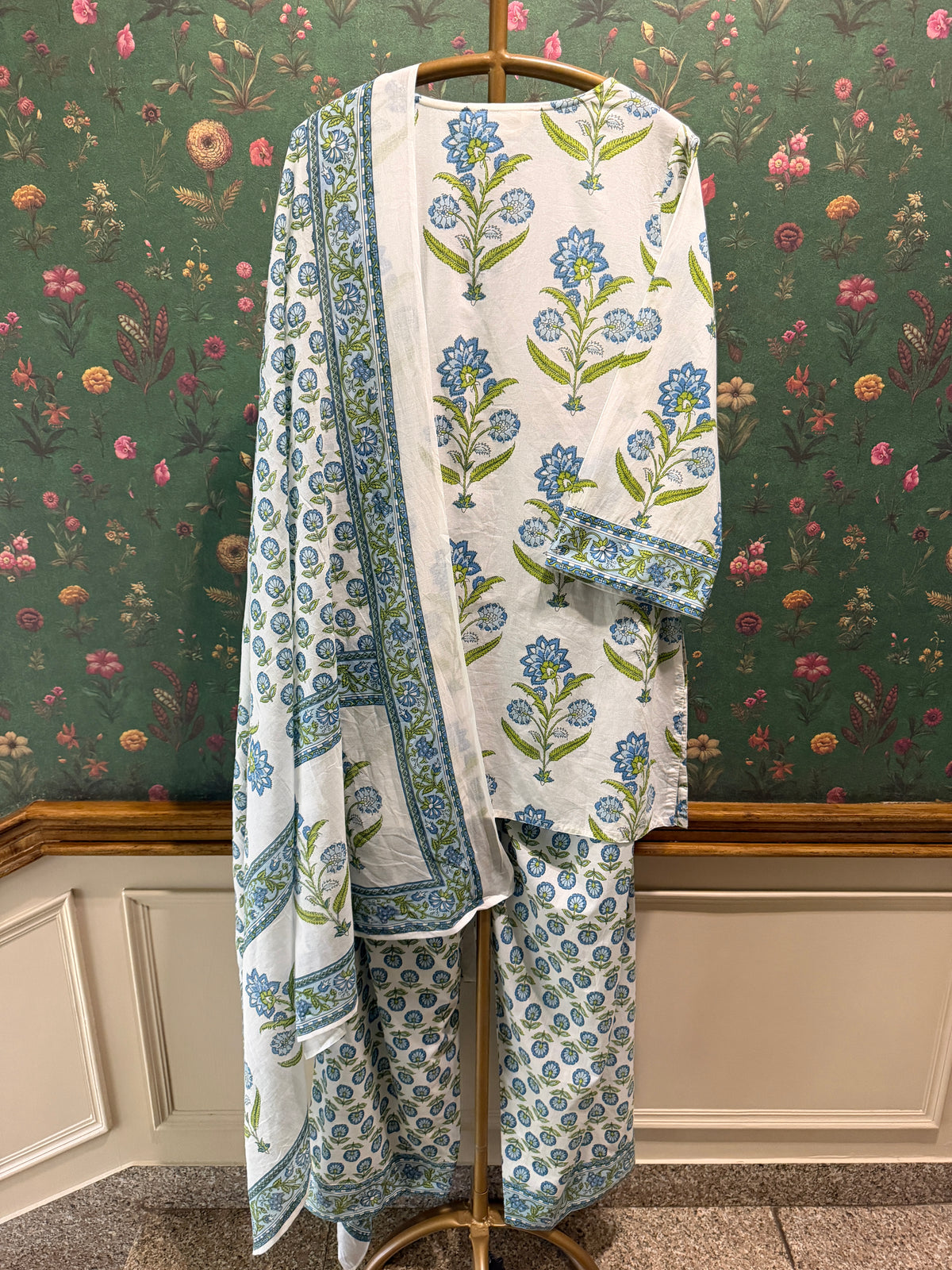 Blue Floral Cotton Printed Farshi Salwar Suit Set