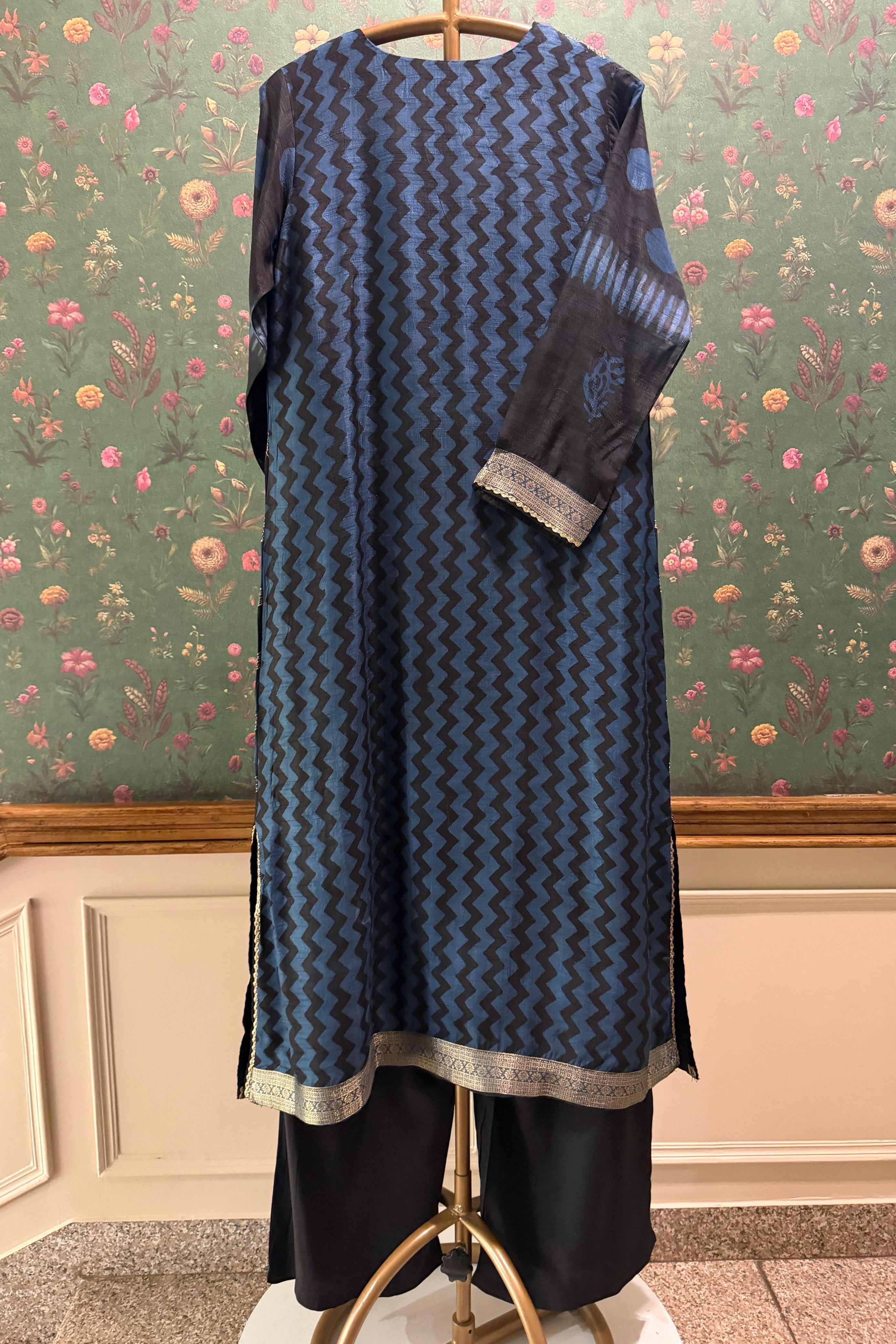 Blue Heritage Suit Set | HER-640