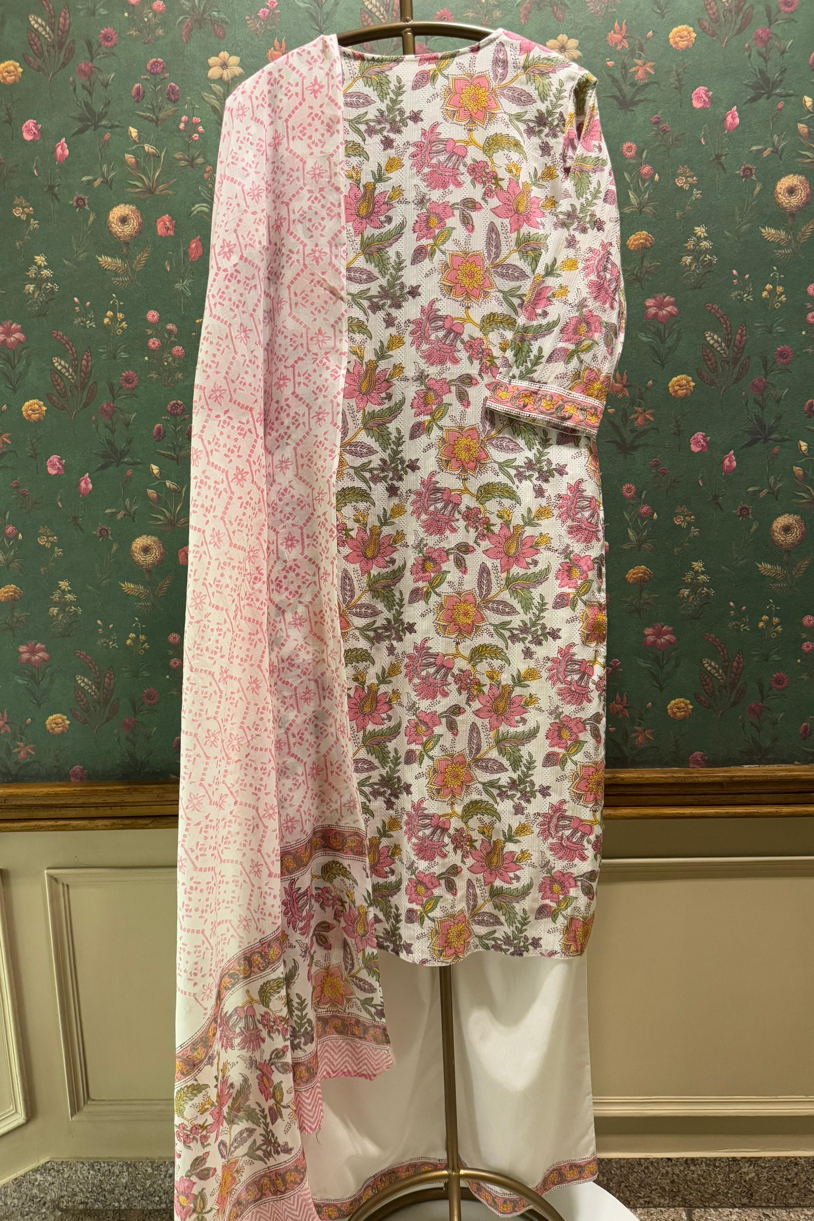 Gulbahar Bloom Cotton Suit Set | HER-540