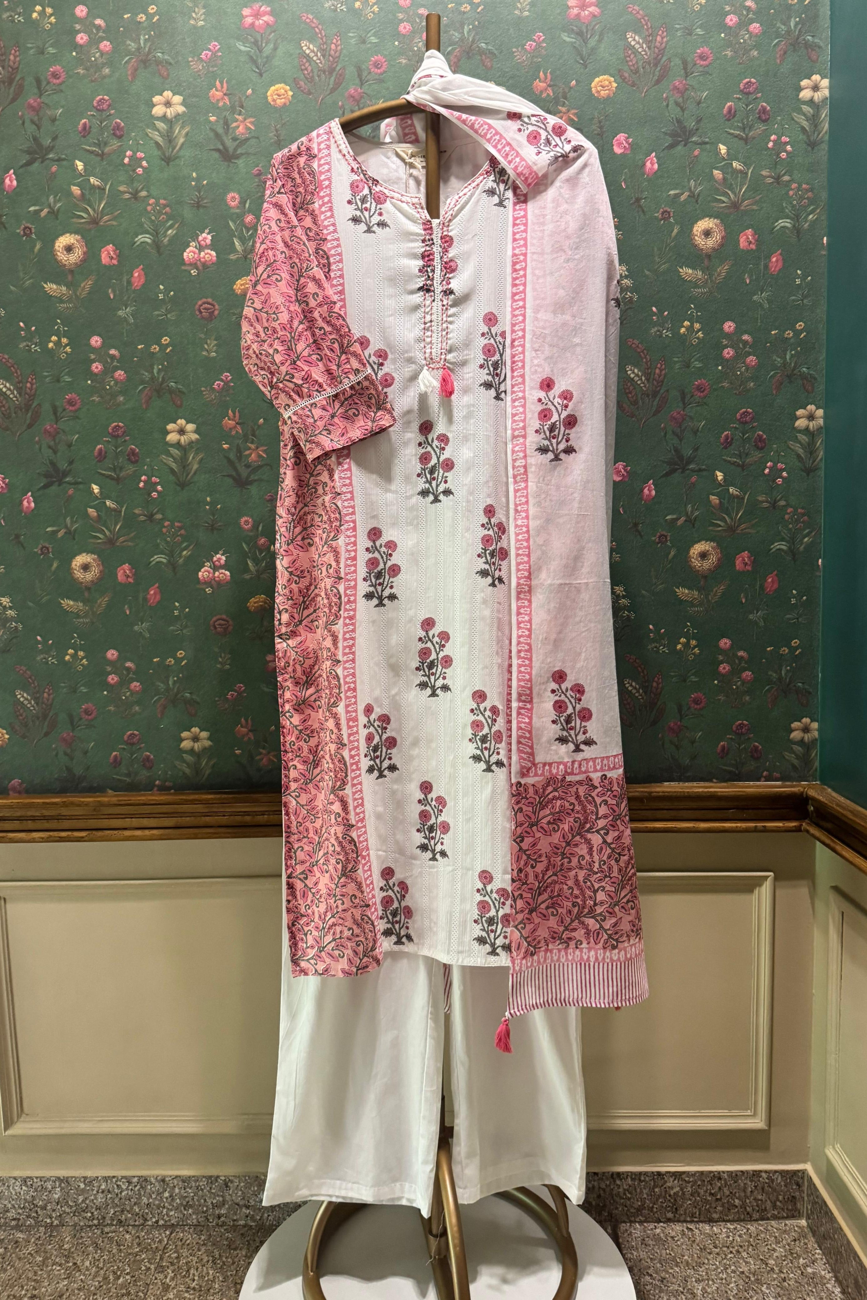 Rosé Vine Cotton Suit Set | HER-567