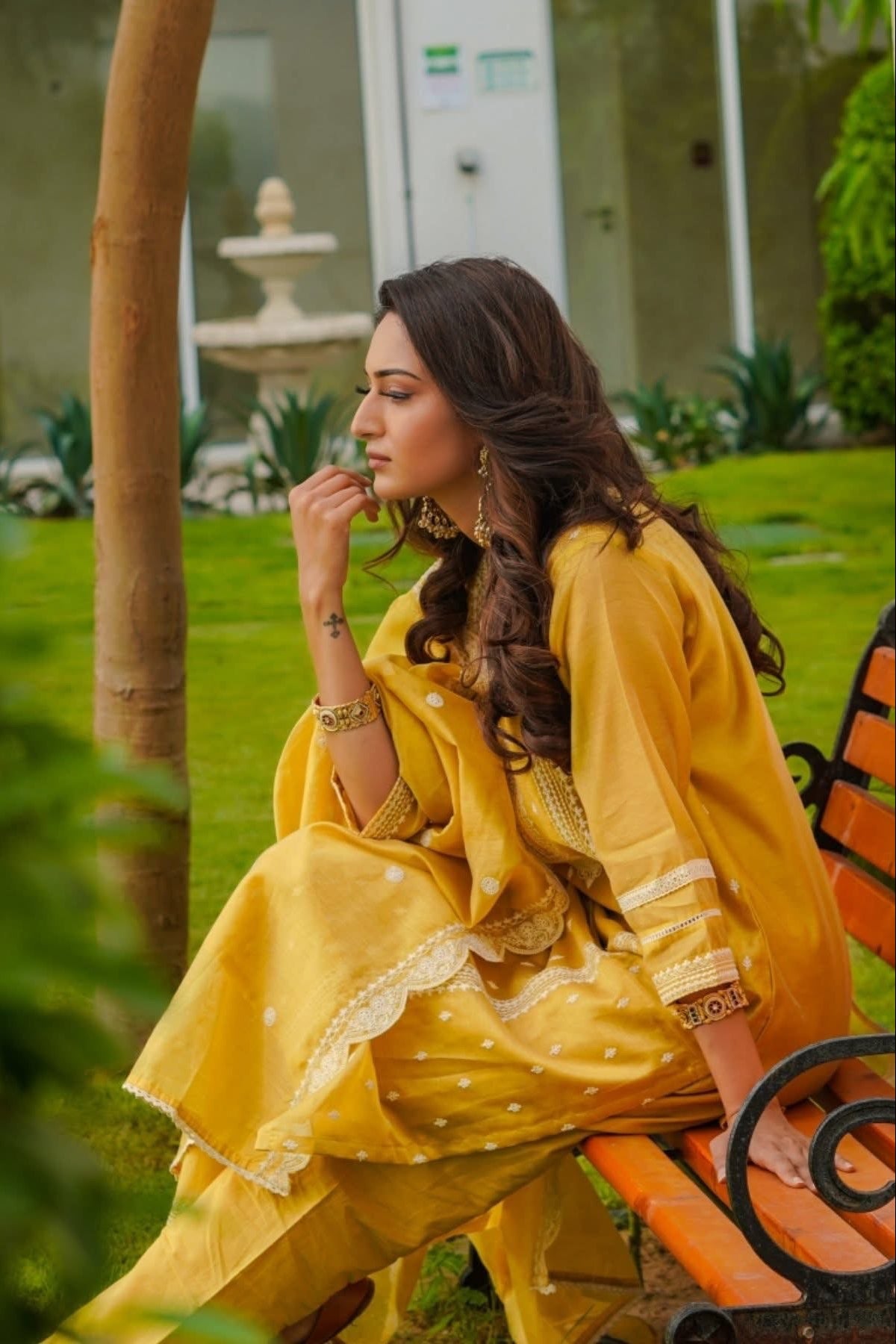 Zariya Yellow Embroidered Chanderi Suit Set | HER-388