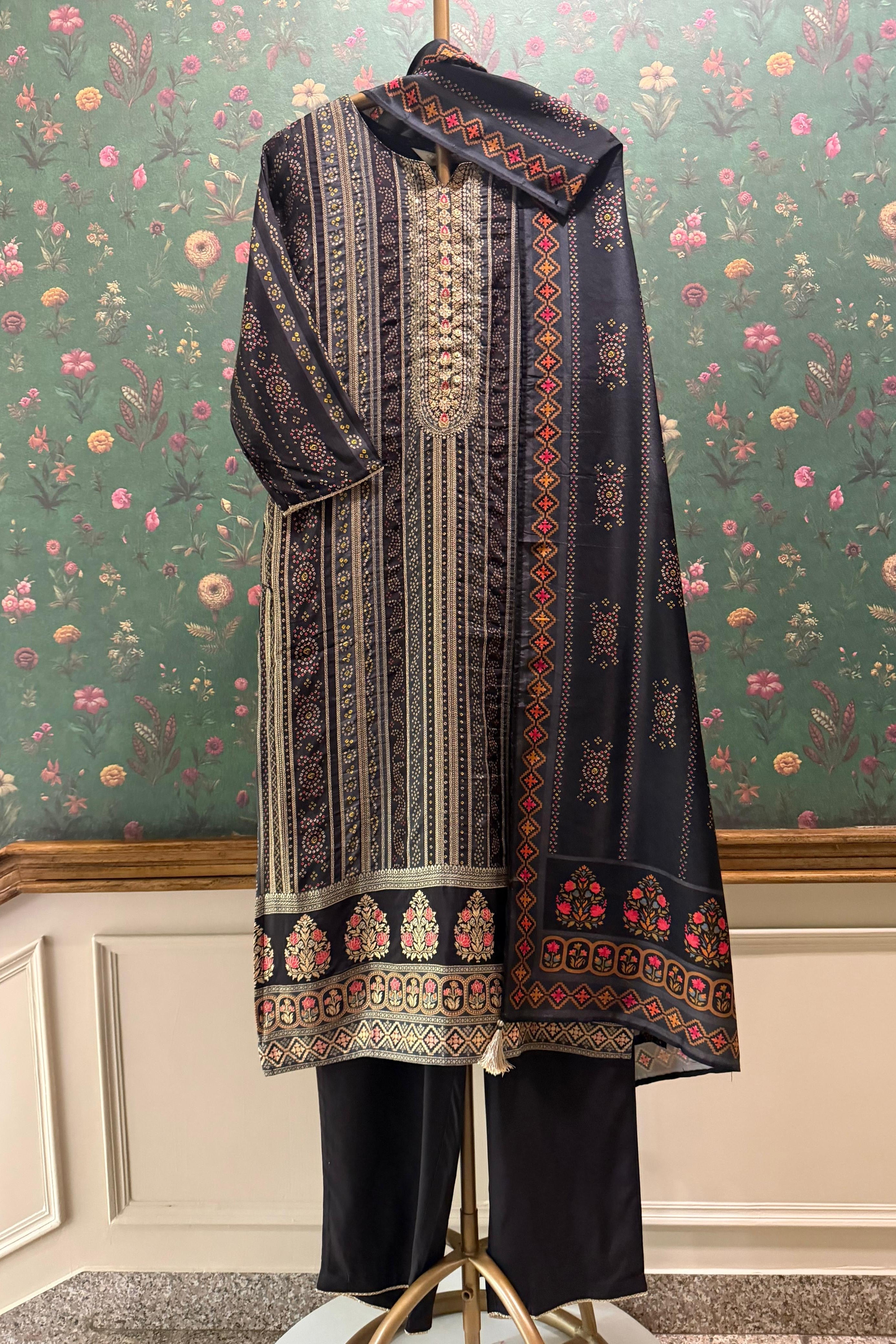 Ruhani Silk Zari Suit Set | HER-662