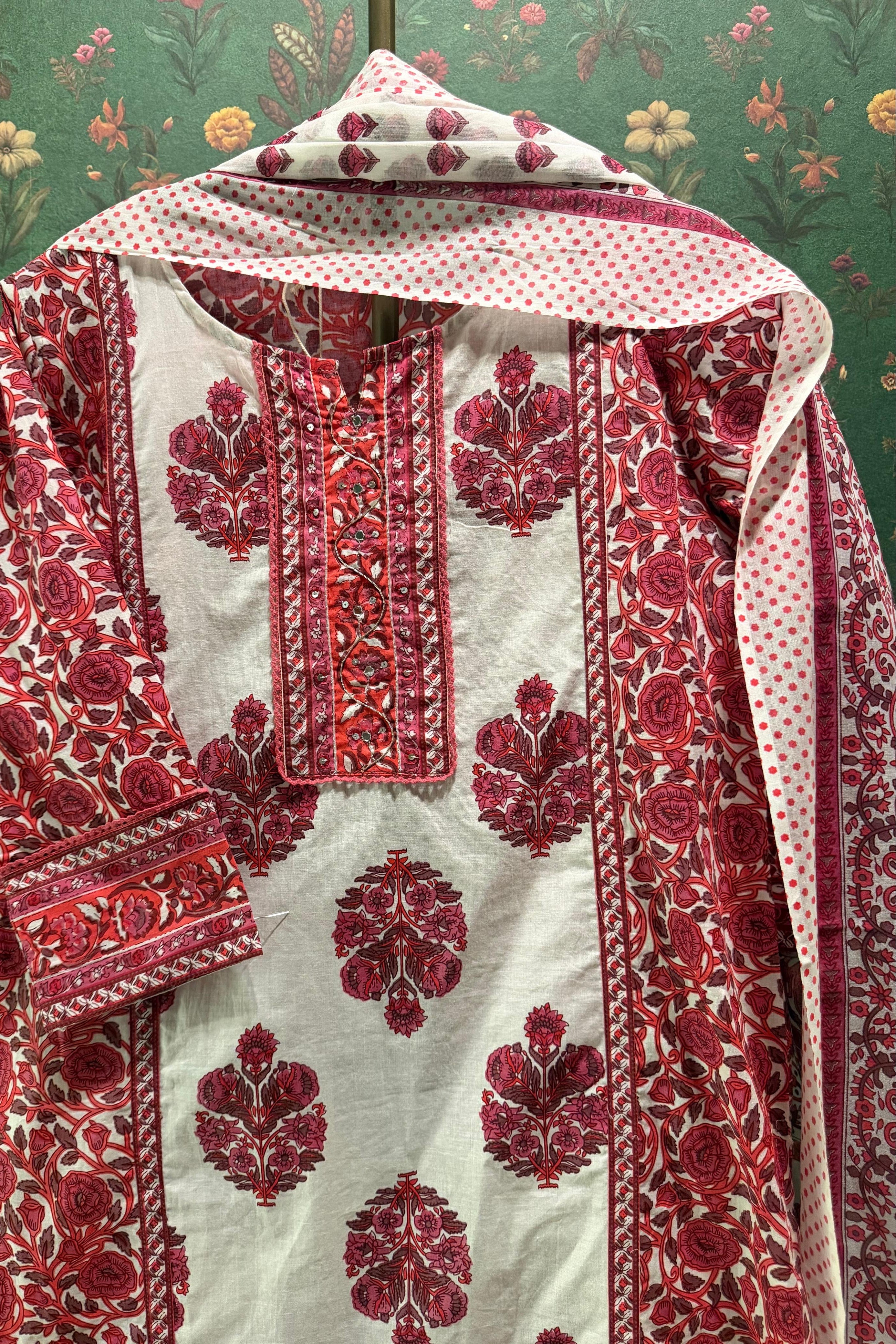 Gulnaar Gulbagh Cotton Suit Set | HER-712