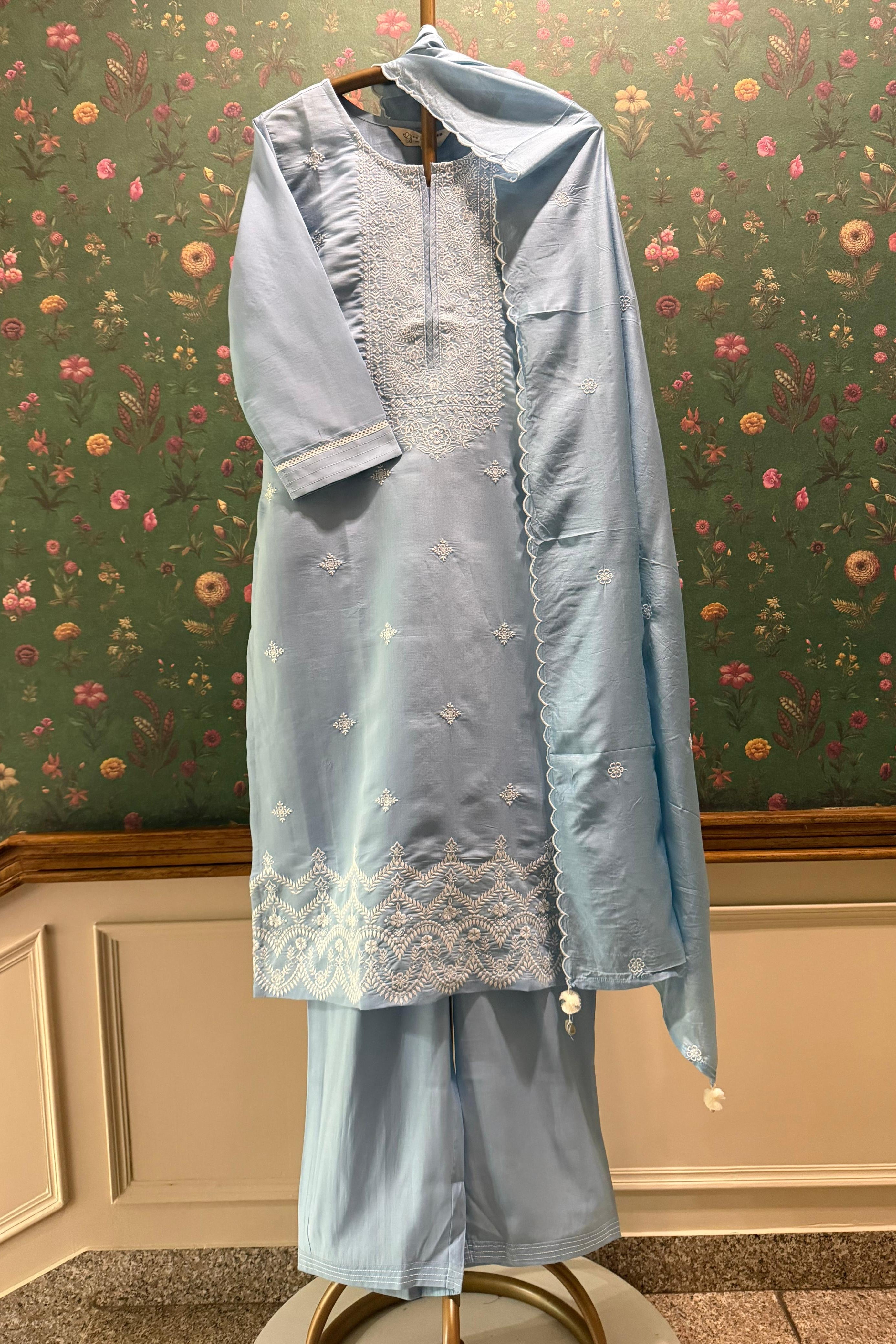 Neel Aabha Embroidered Suit Set | HER-653