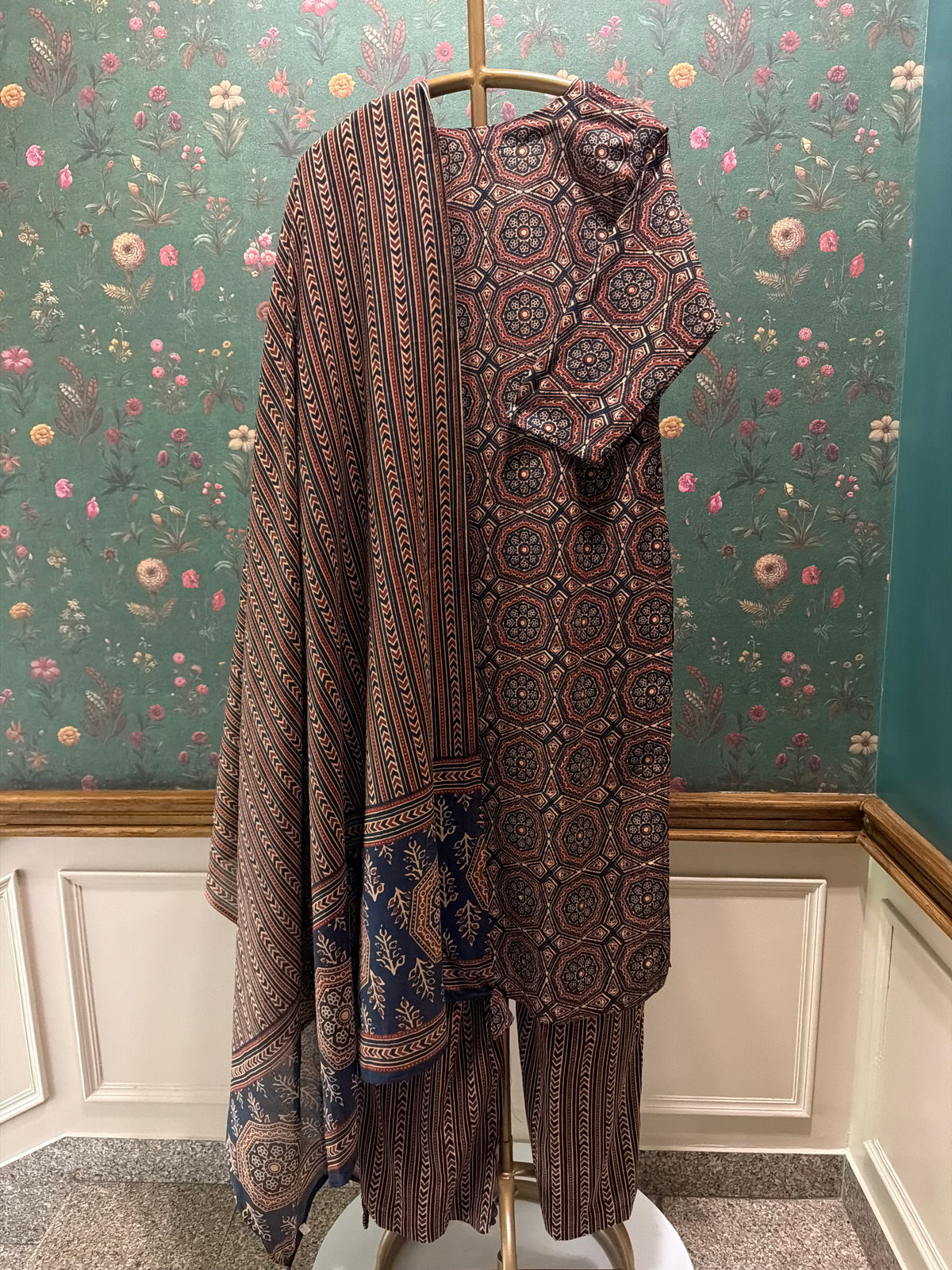 Rust Black Geometric Printed Cotton Suit Set | HER-730