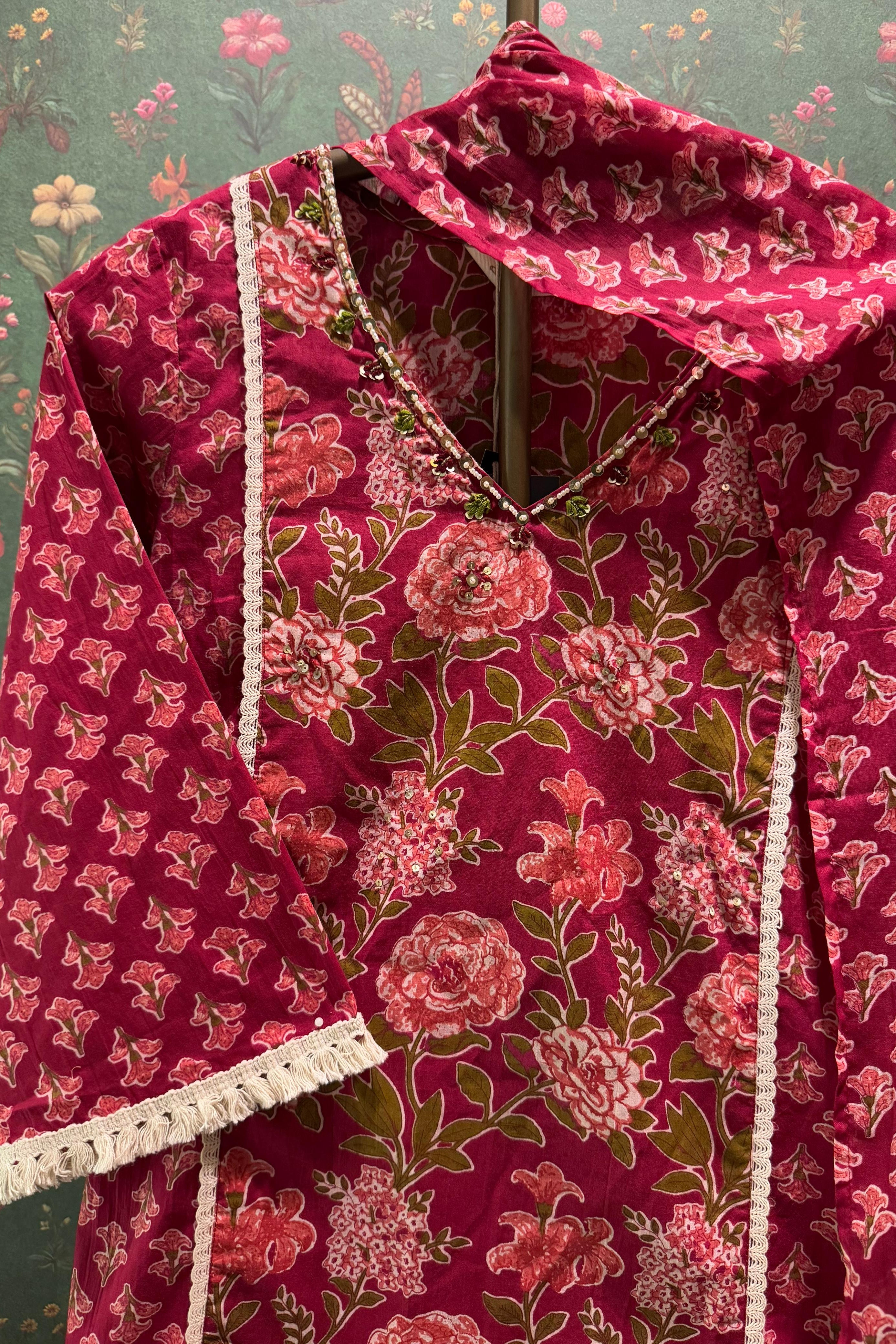 Raatrani Bloom Cotton Suit Set | HER-538