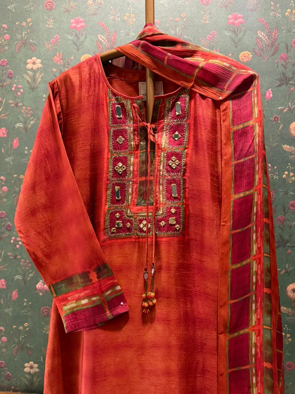 Amber Silk Suit Set | HER-632