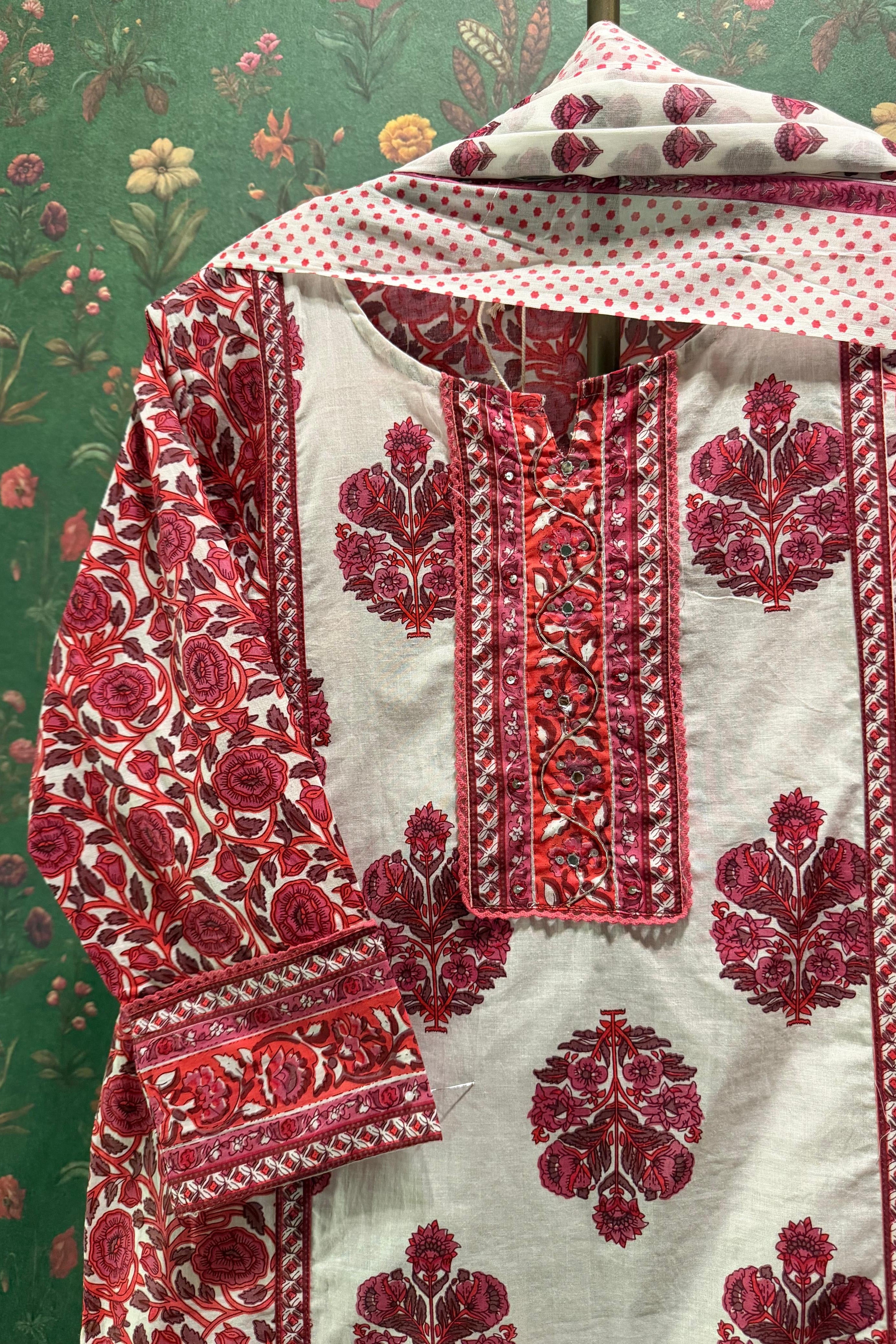 Gulnaar Gulbagh Cotton Suit Set | HER-712