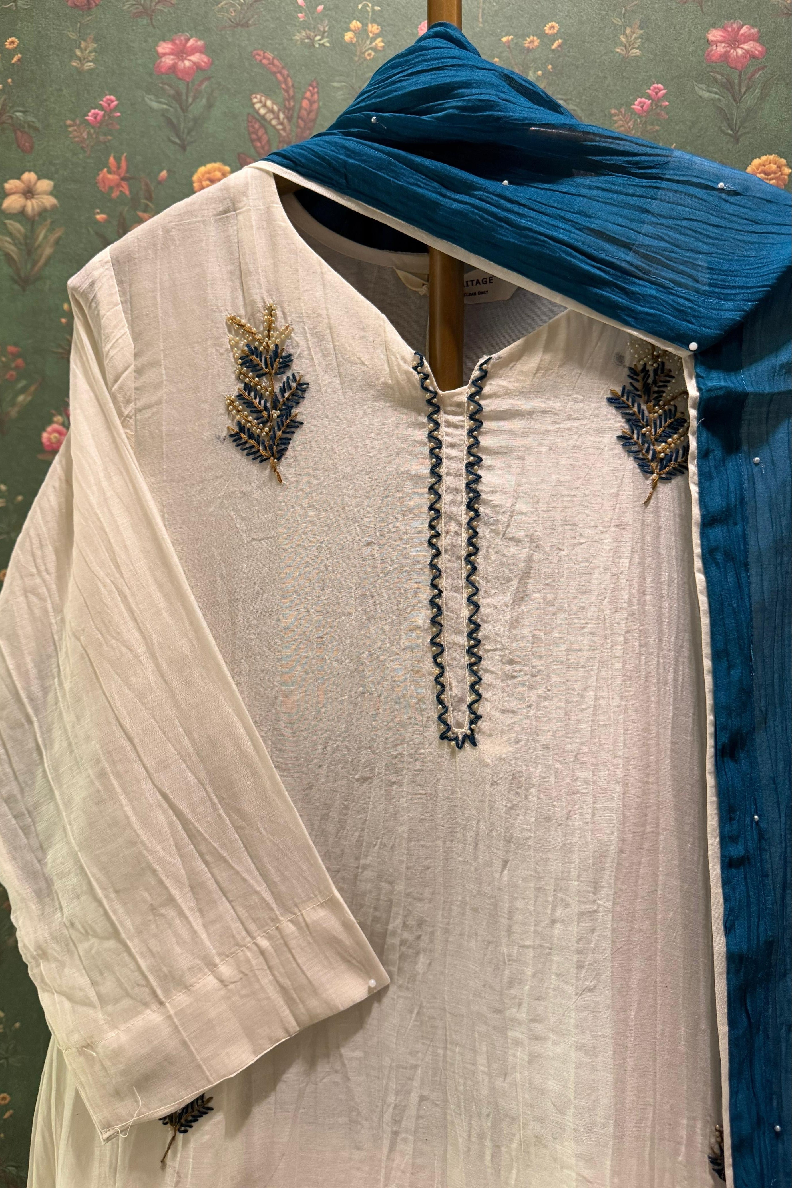 Vanyara Ivory A-Line Suit Set | HER-625